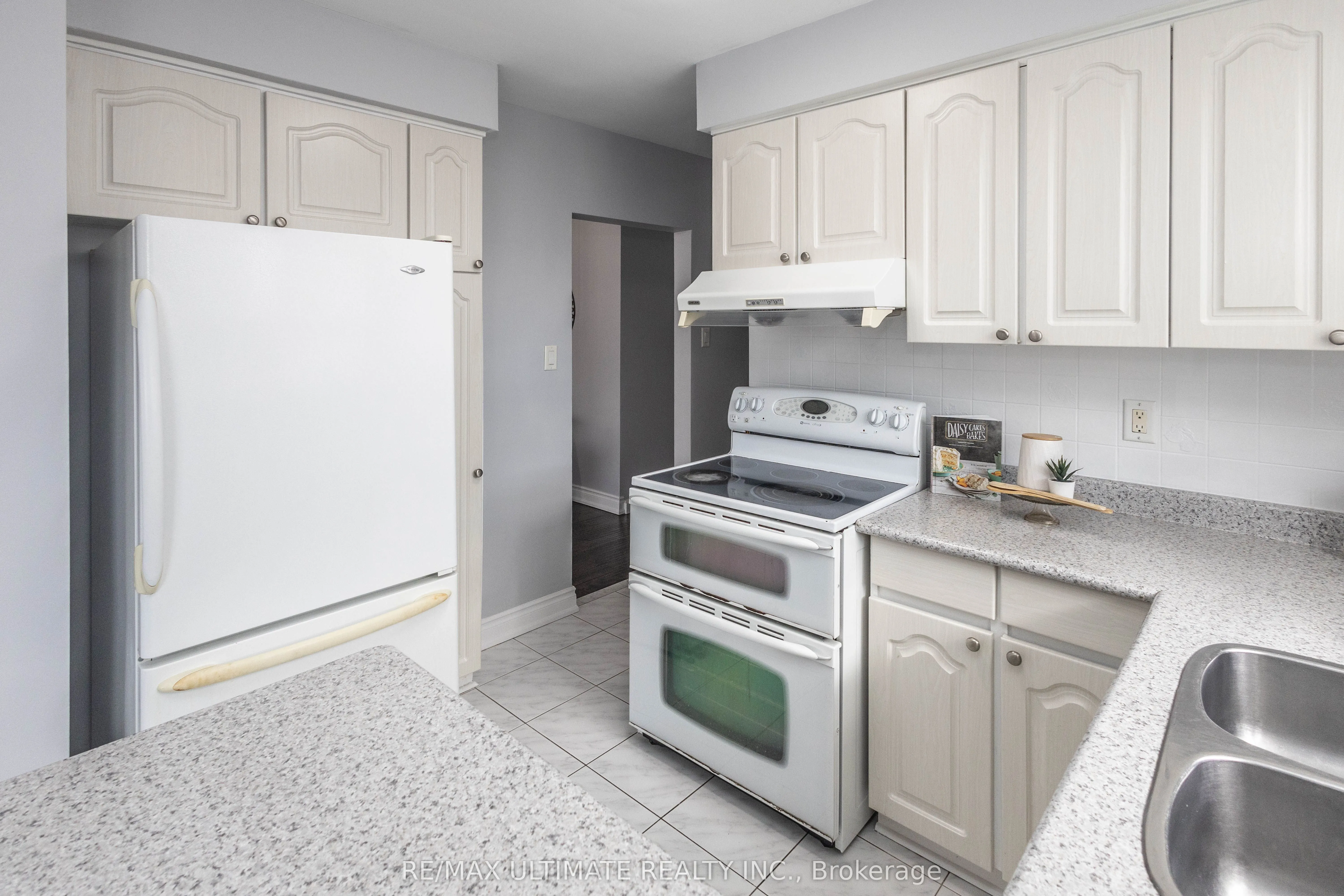 3641 Holden Crescent