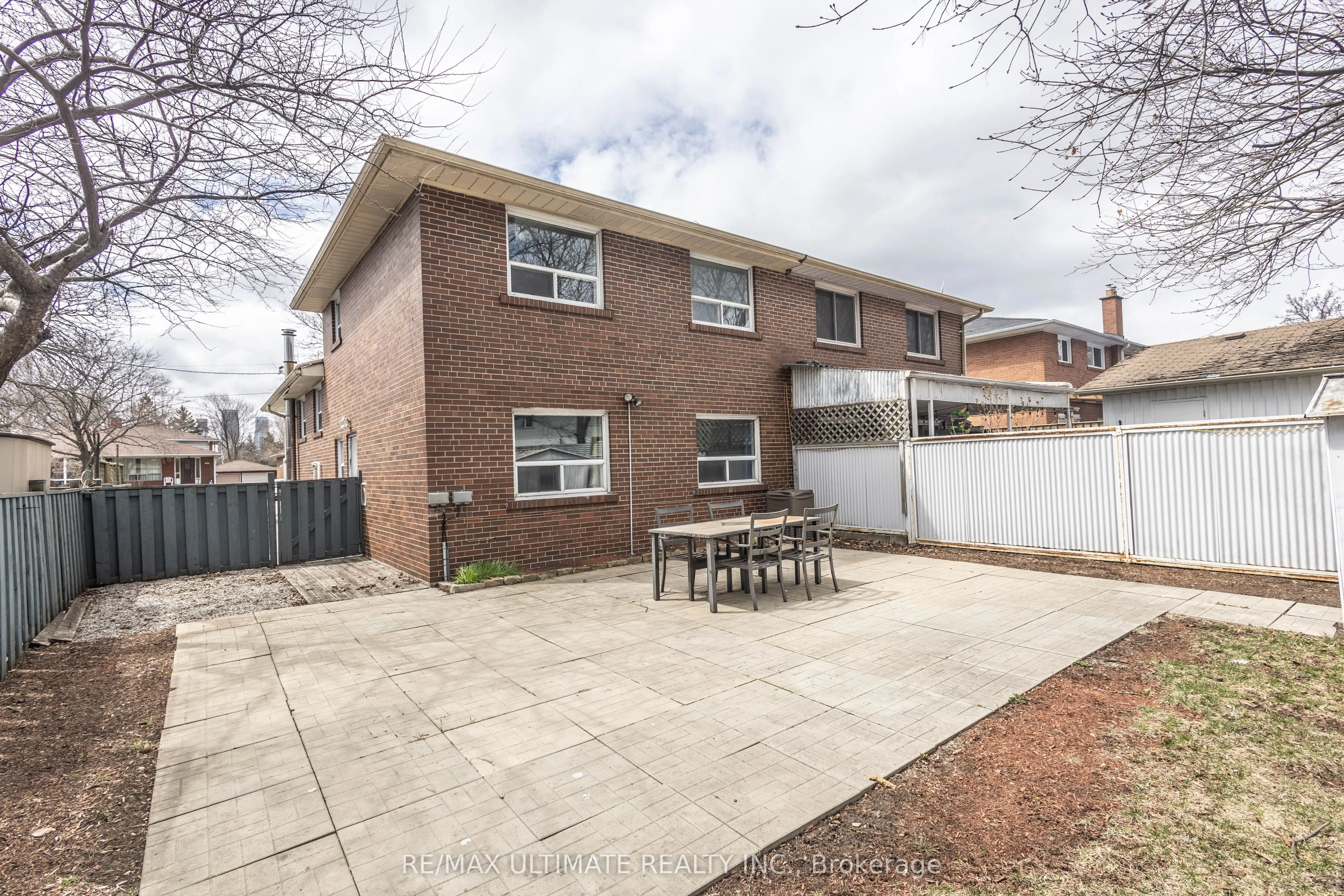 3641 Holden Crescent