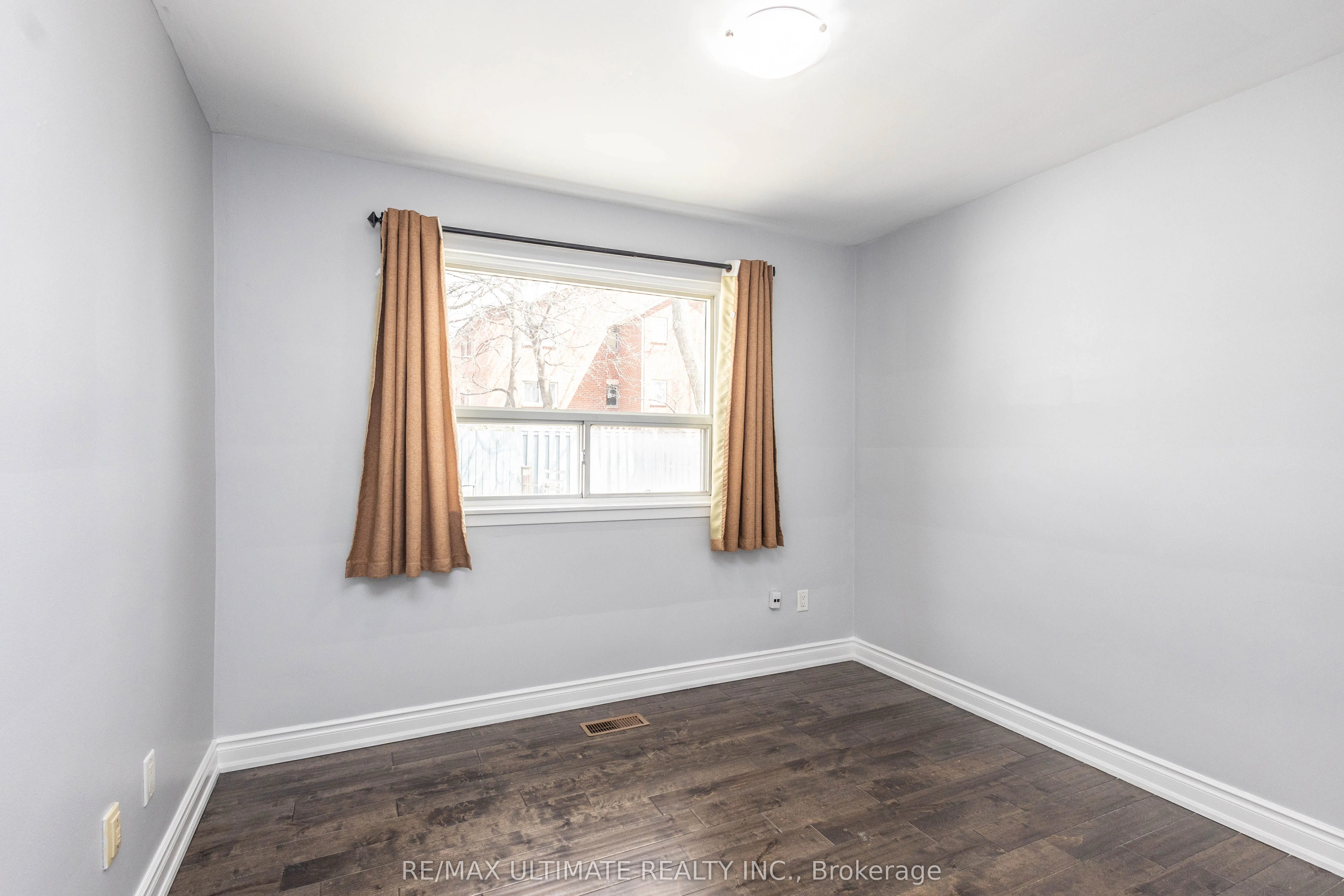 3641 Holden Crescent