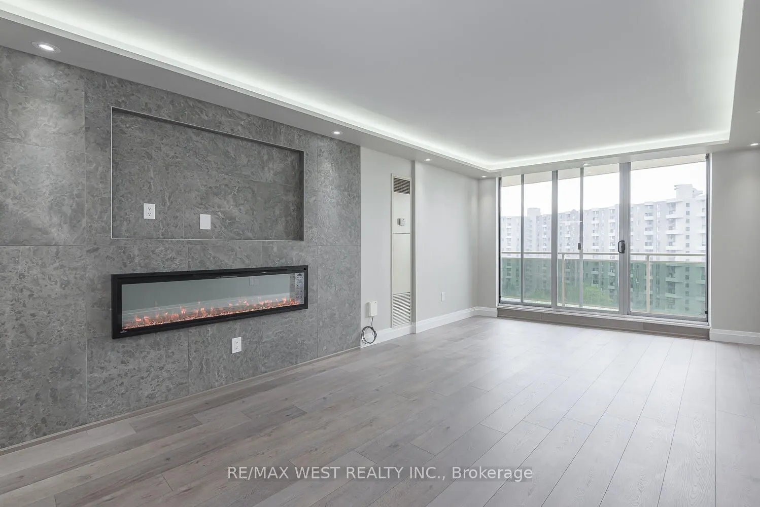 820 Burnhamthorpe Road, #1104