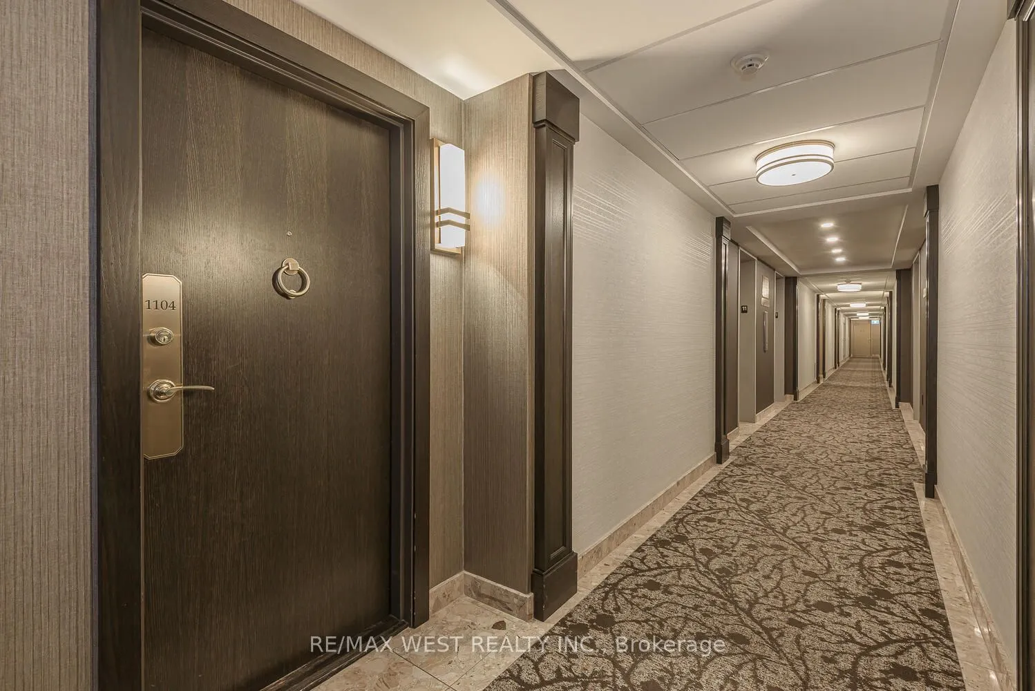 820 Burnhamthorpe Road, #1104