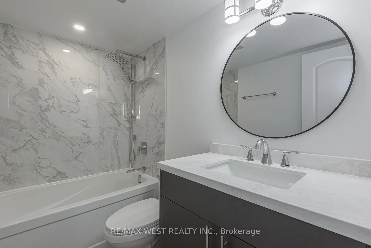 820 Burnhamthorpe Road, #1104