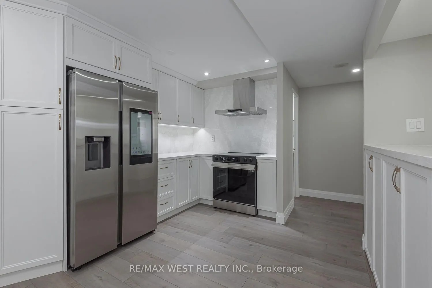 820 Burnhamthorpe Road, #1104