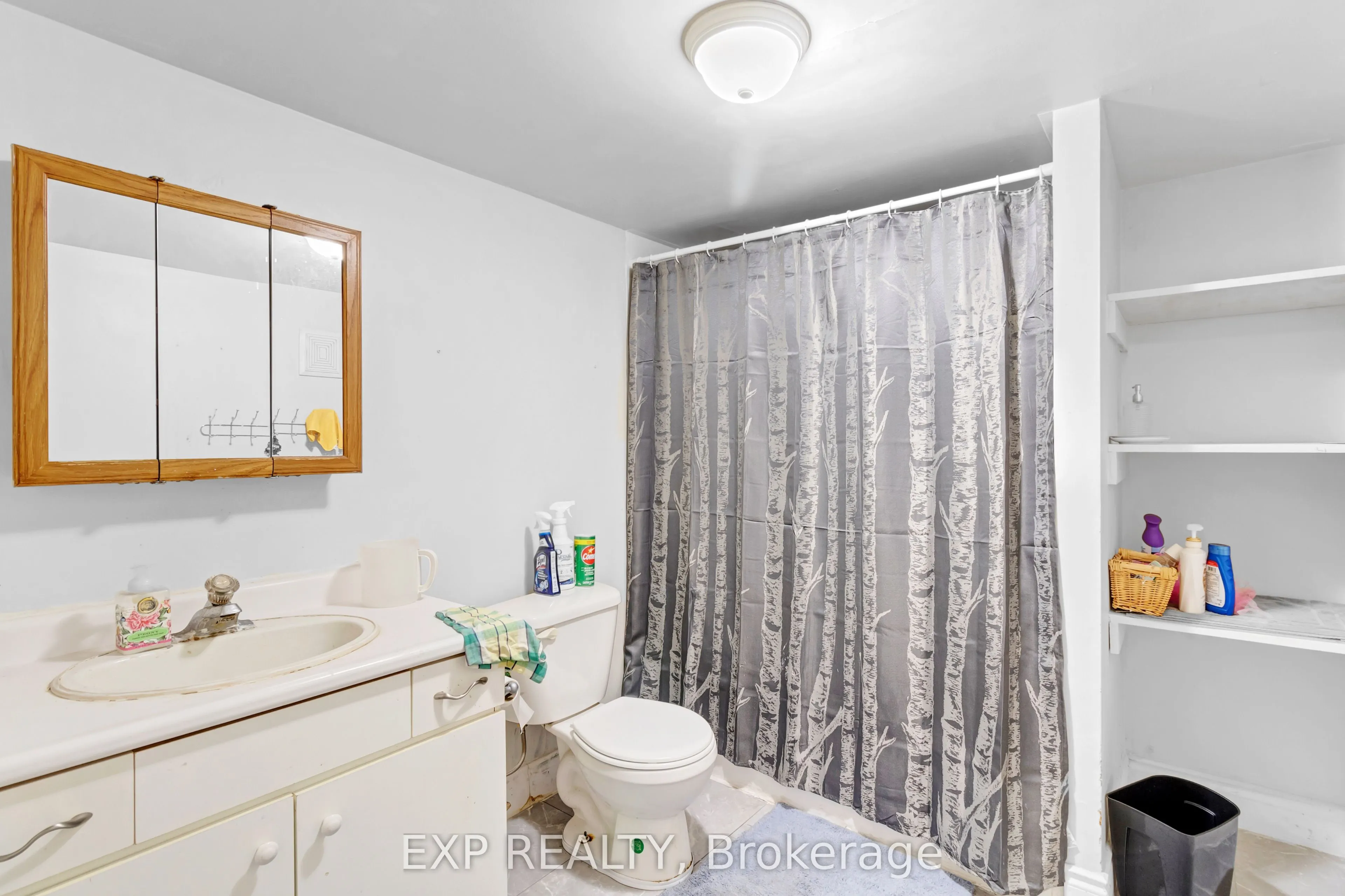 111 Mountainview Road S