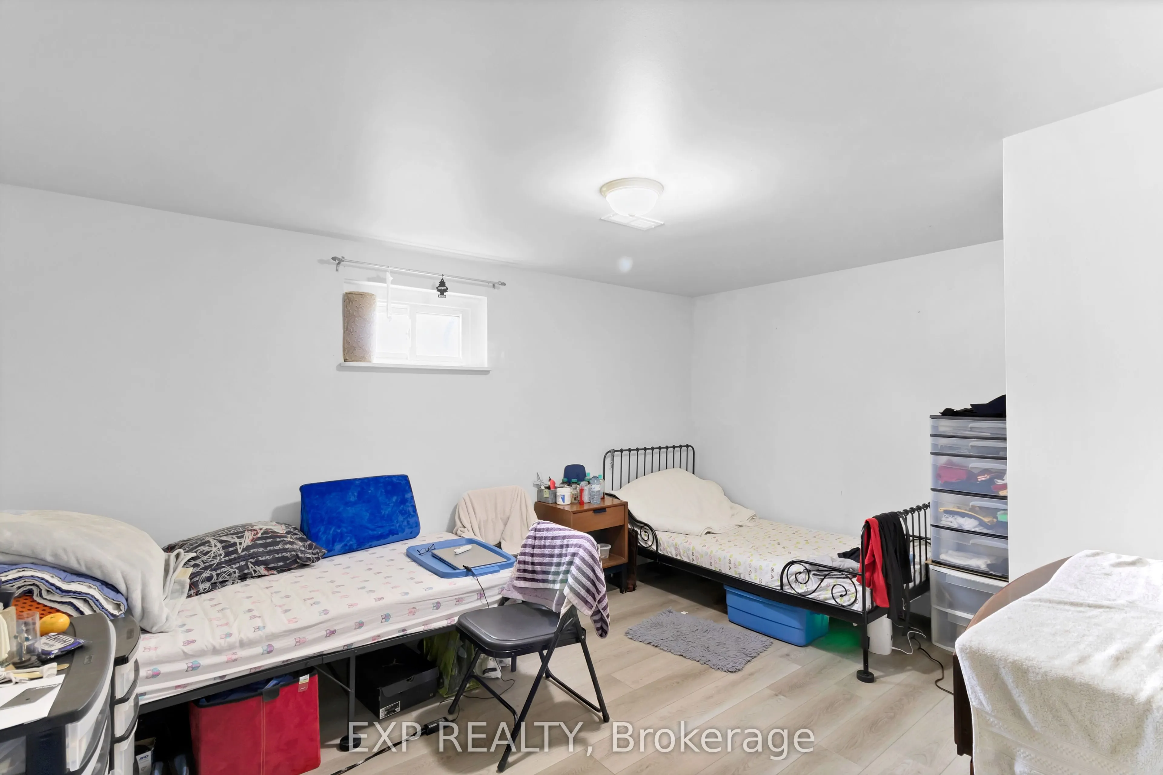 111 Mountainview Road S