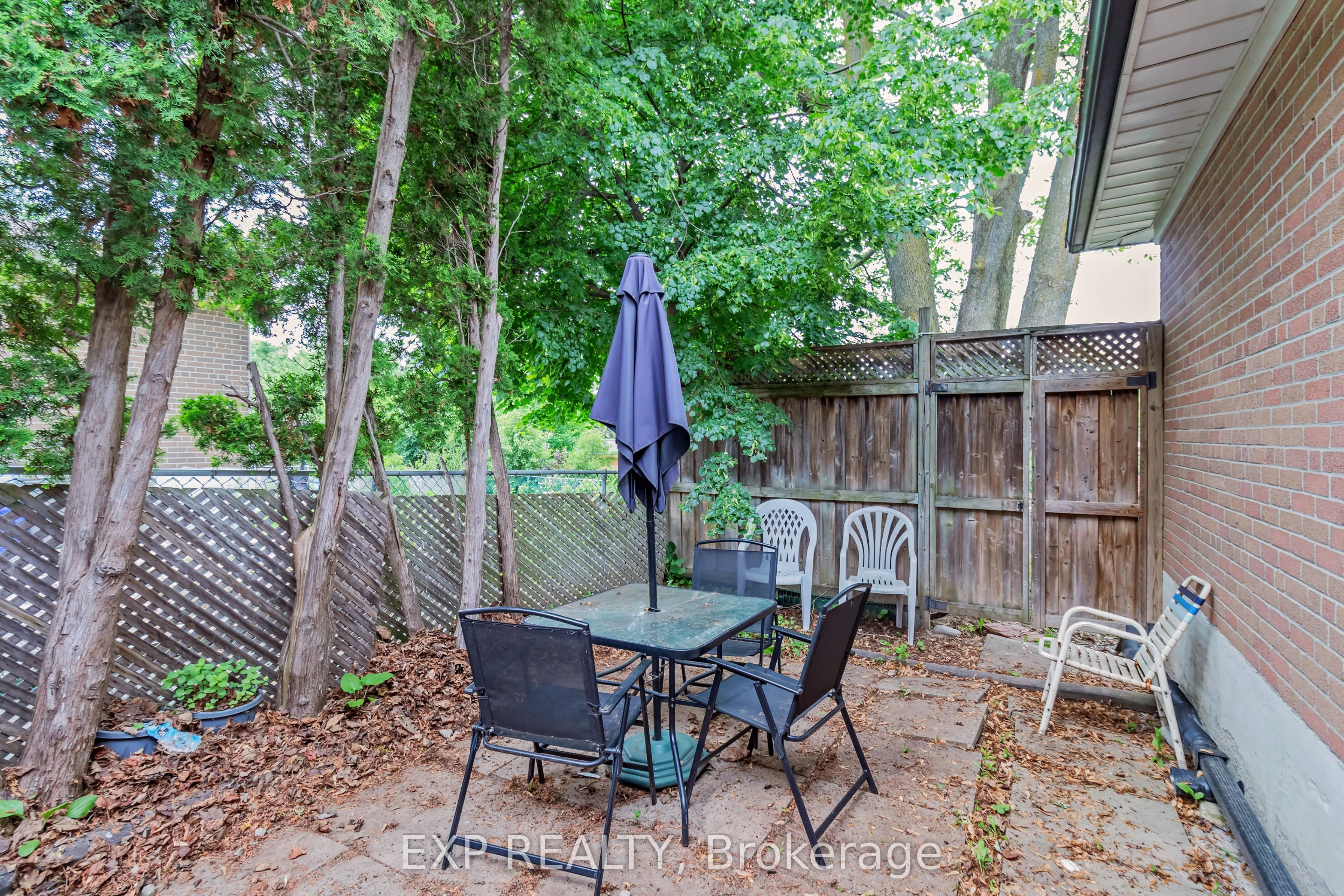 111 Mountainview Road S