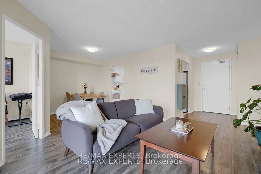 145 Hillcrest Avenue, #502