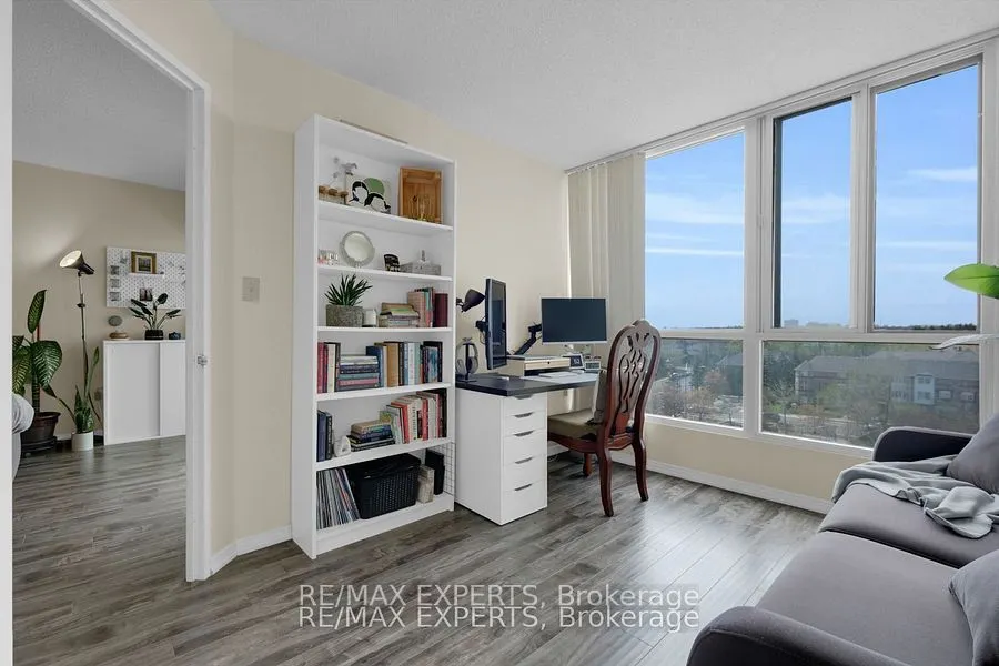 145 Hillcrest Avenue, #502