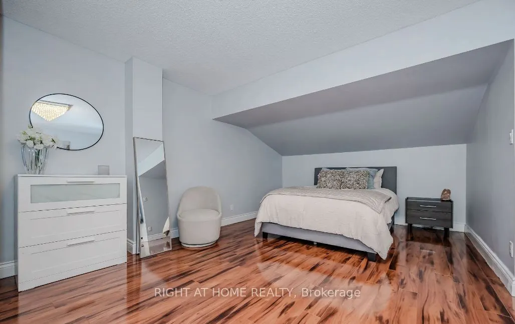 1000 Cedarglen Gate #625