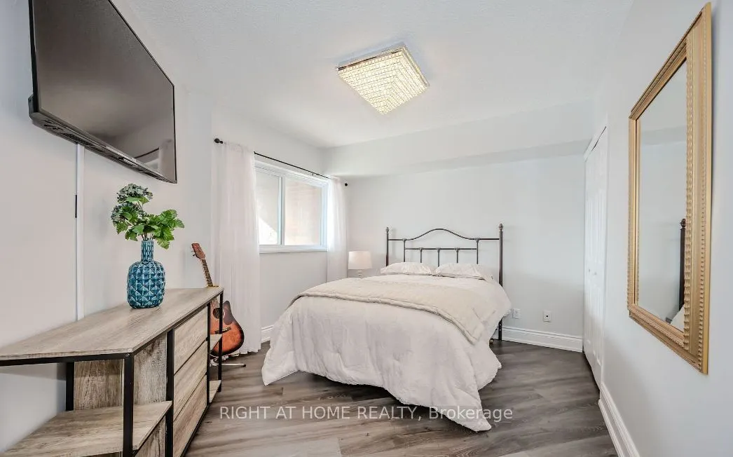 1000 Cedarglen Gate #625