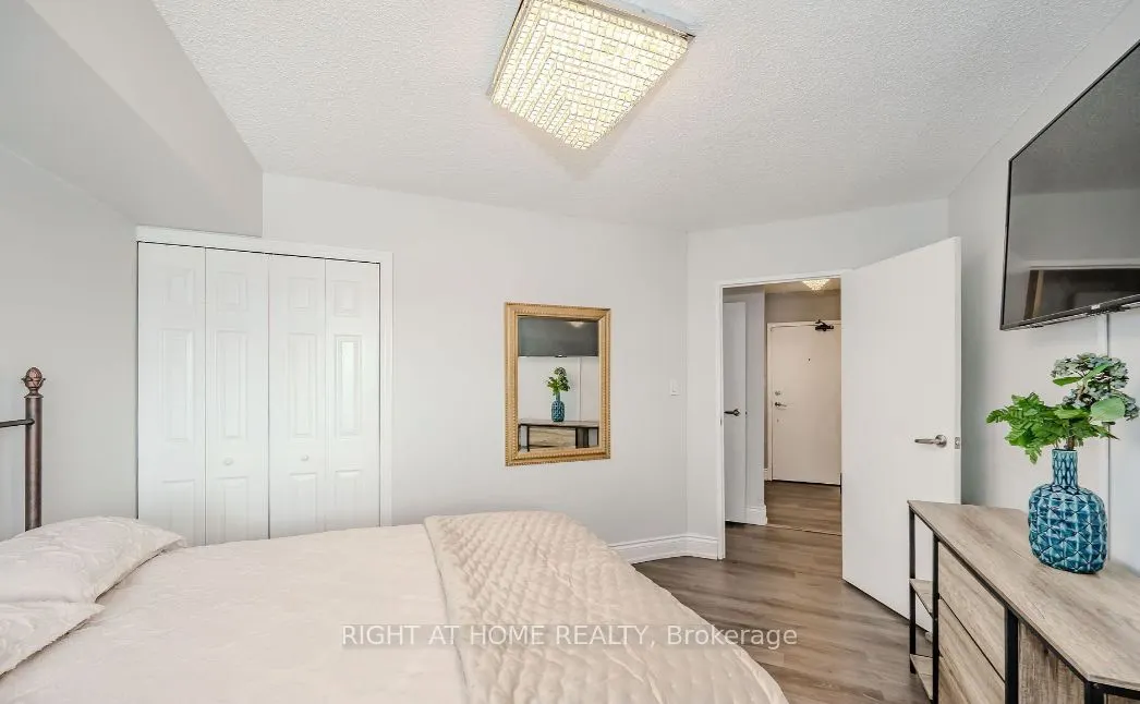 1000 Cedarglen Gate #625