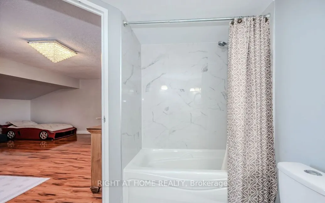 1000 Cedarglen Gate #625