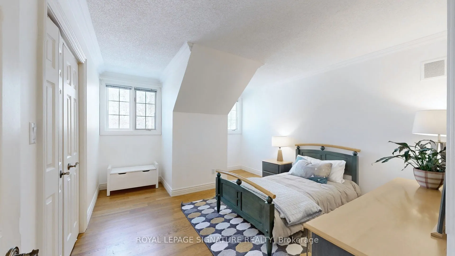 4086 Summit Court