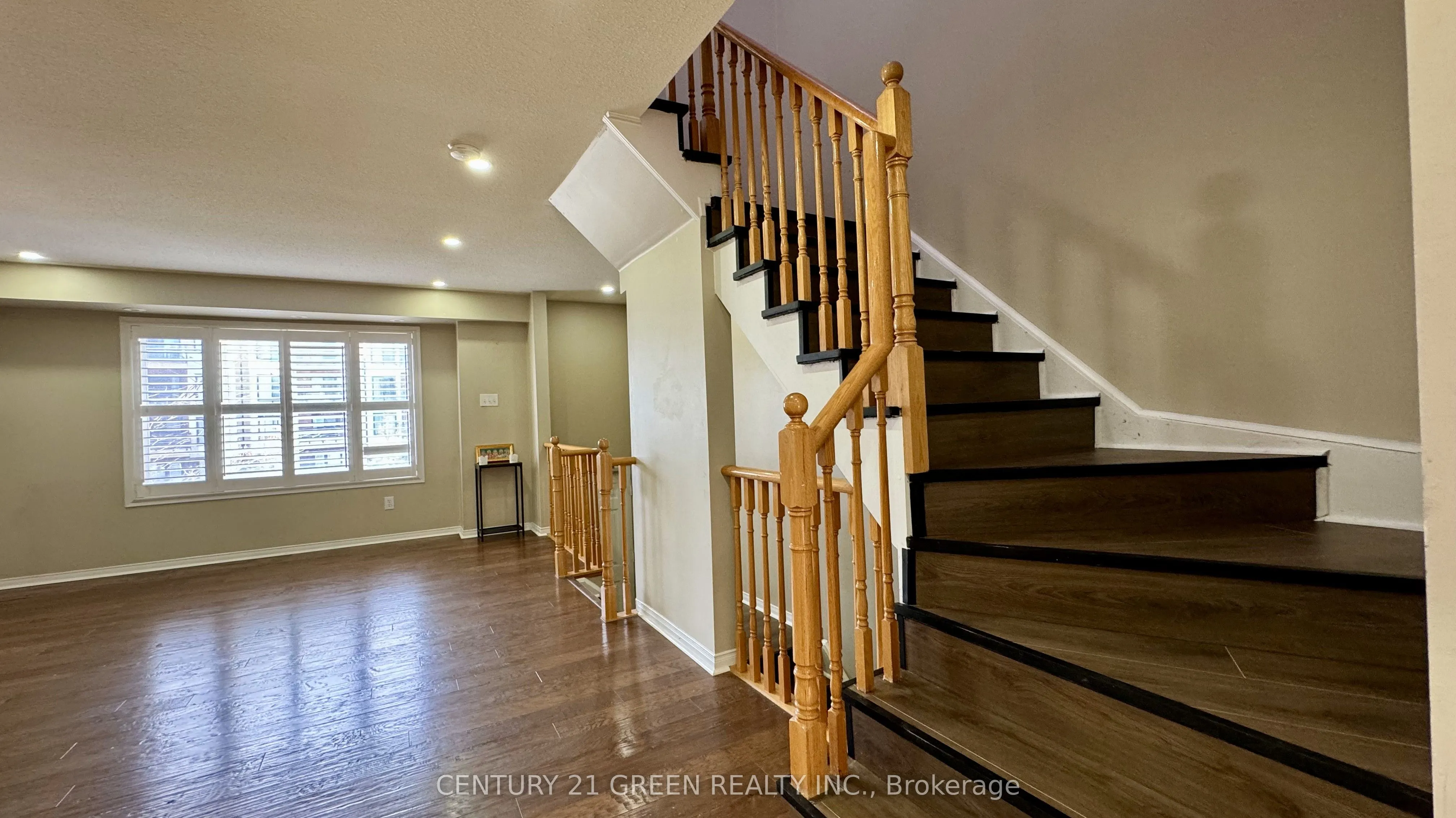3056 Eglinton Avenue W, #61