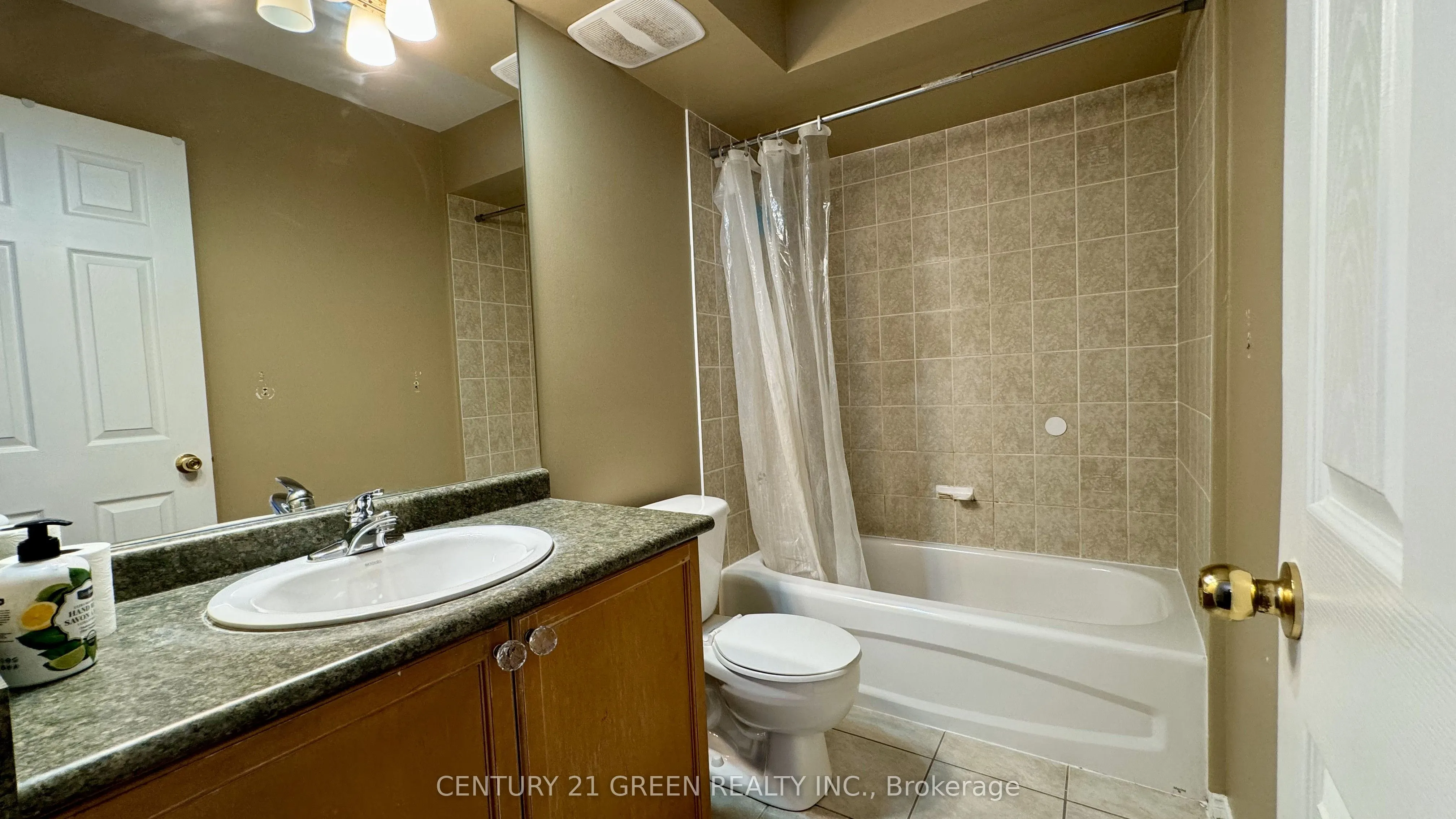 3056 Eglinton Avenue W, #61