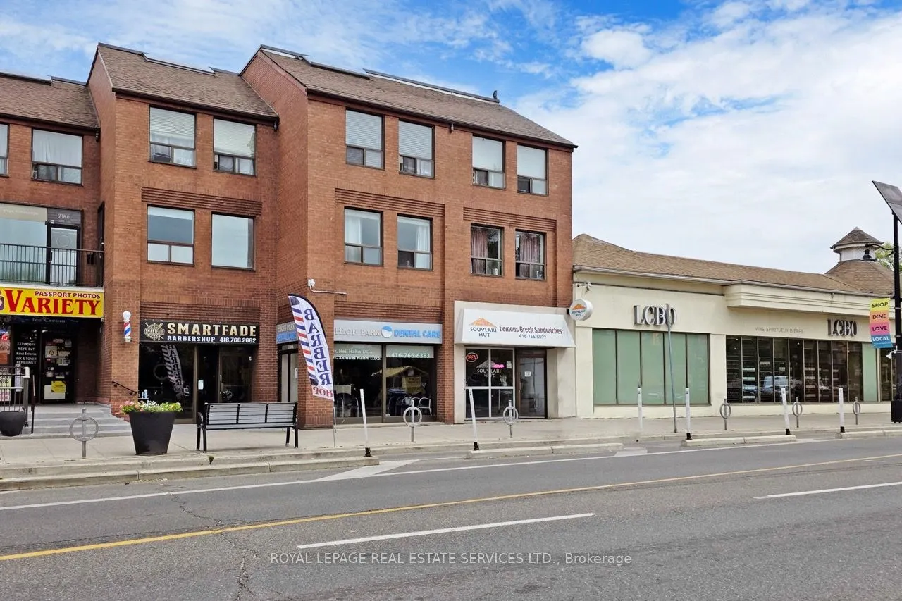 2184 Bloor Street W