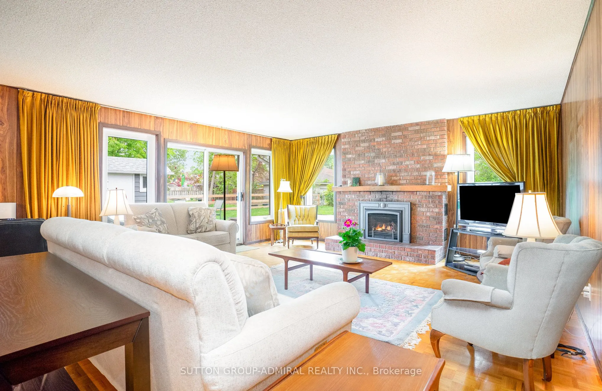 43 Vanderbrent Crescent