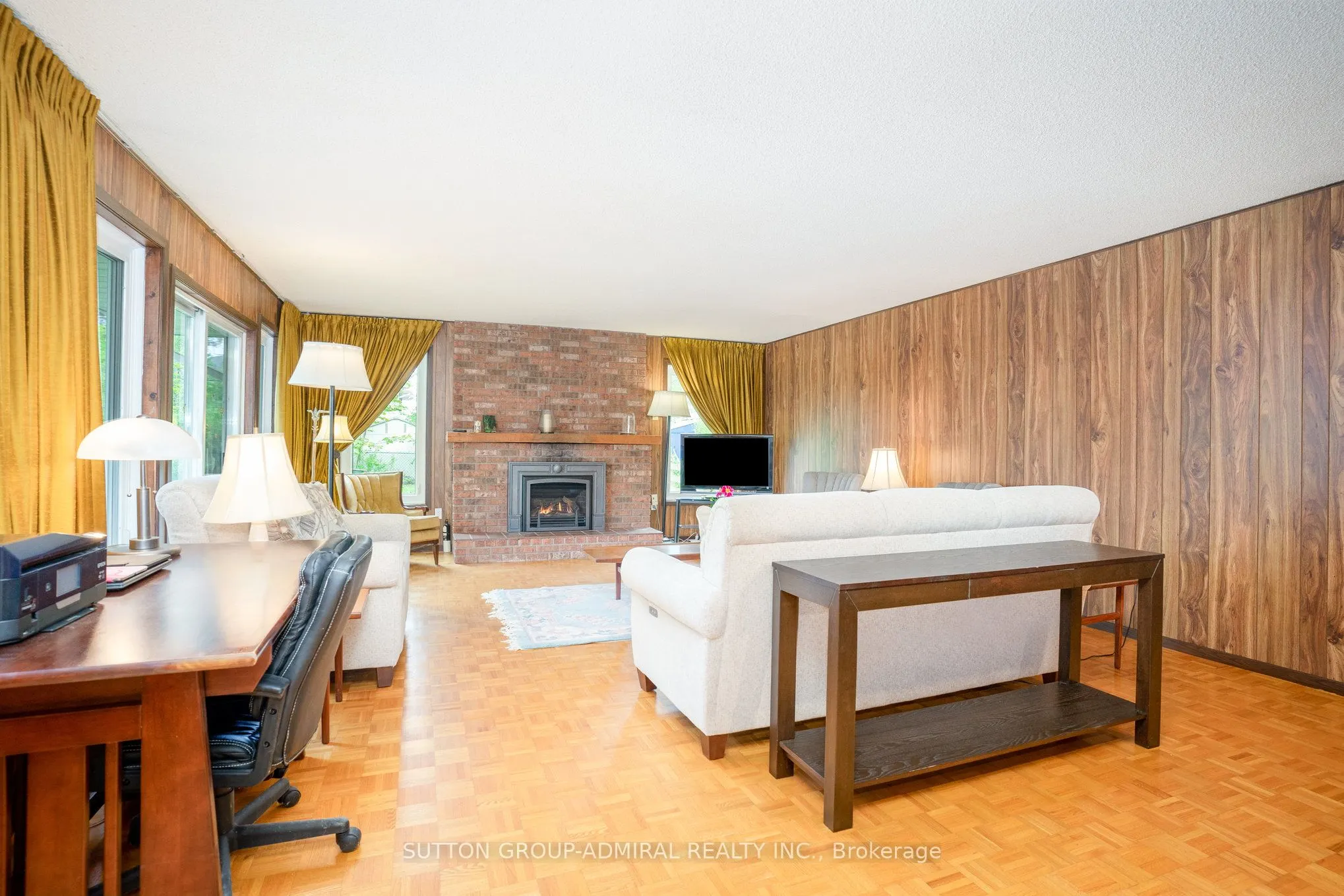 43 Vanderbrent Crescent