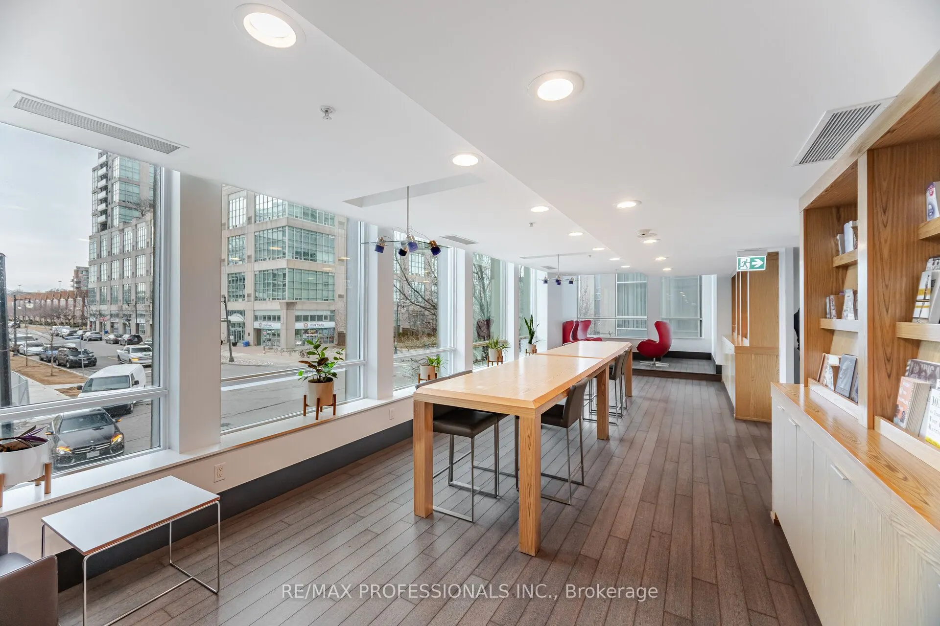 155 Legion Road N, #2302