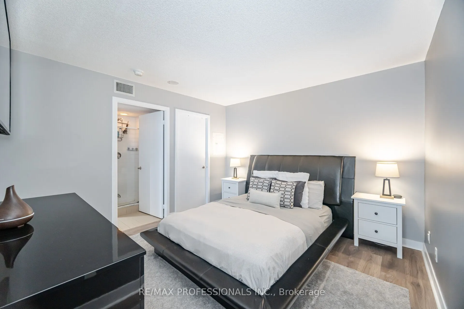 155 Legion Road N, #2302