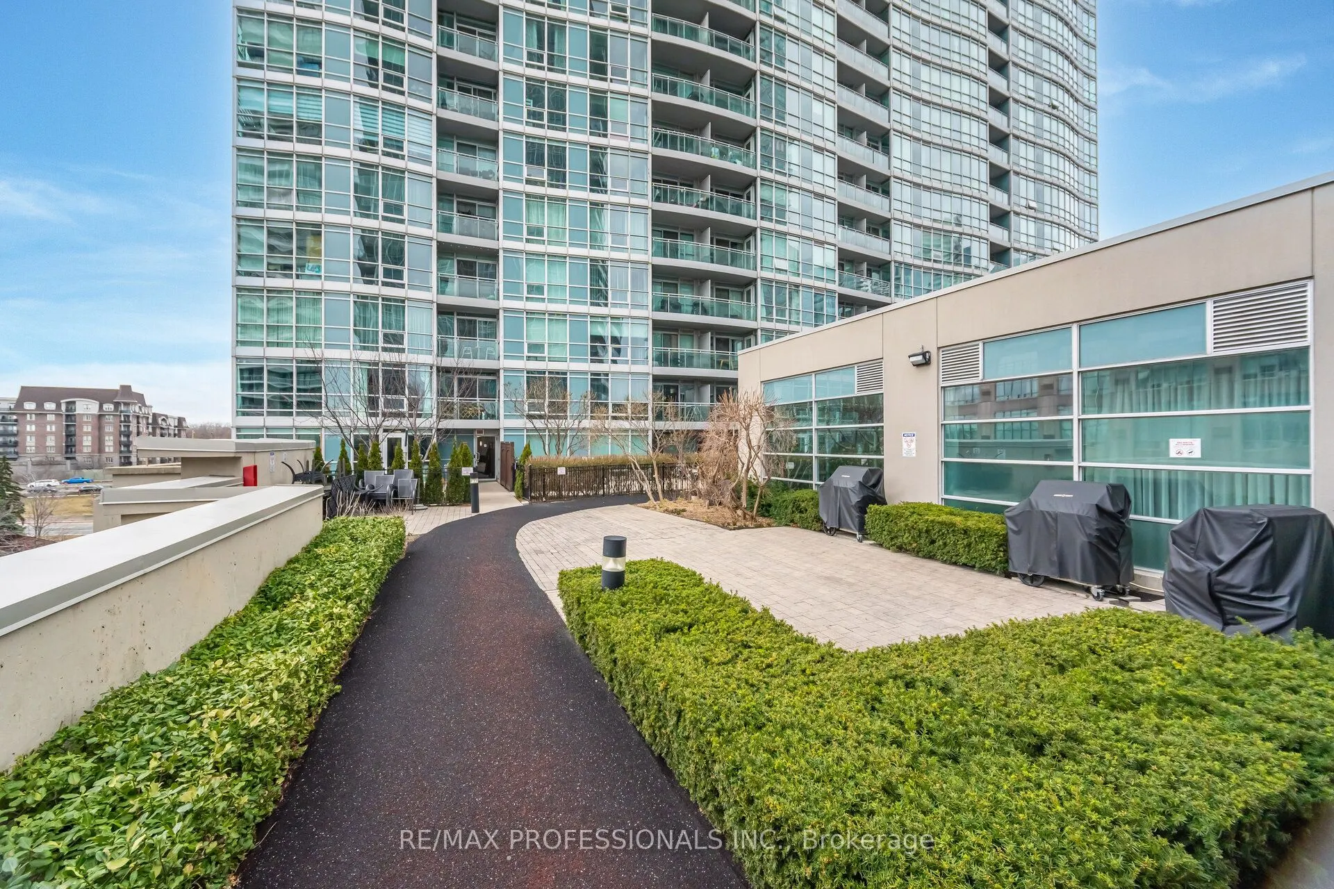 155 Legion Road N, #2302