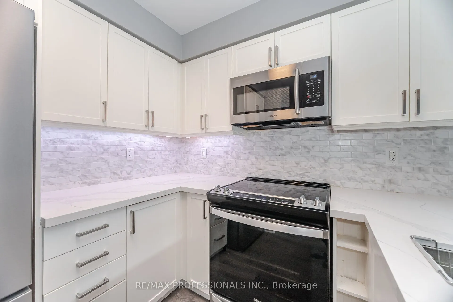 155 Legion Road N, #2302