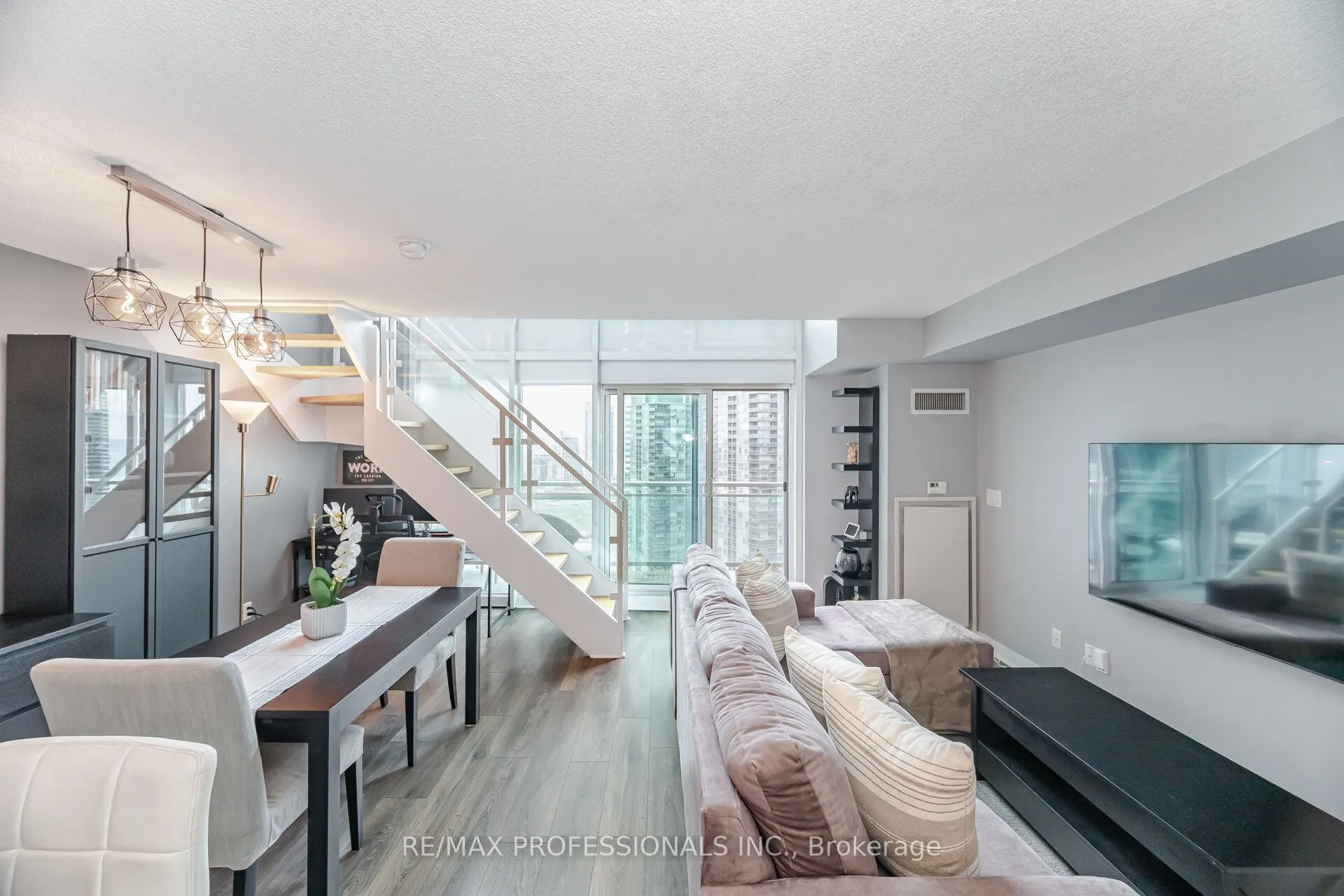 155 Legion Road N, #2302