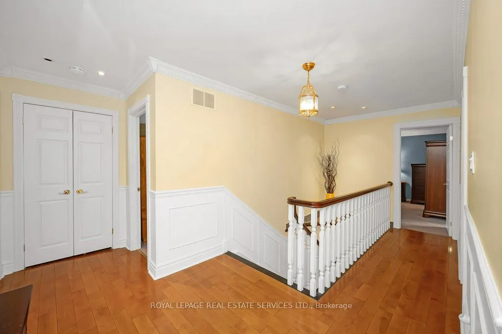 269 Royal Oak Court