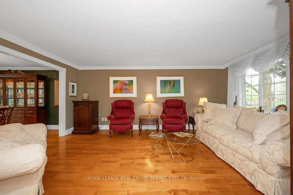 269 Royal Oak Court