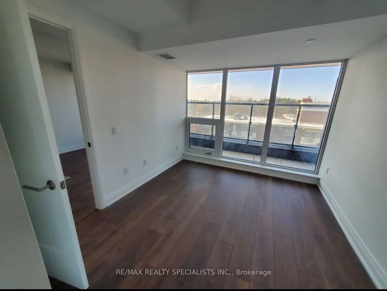 21 Park Street E, #810