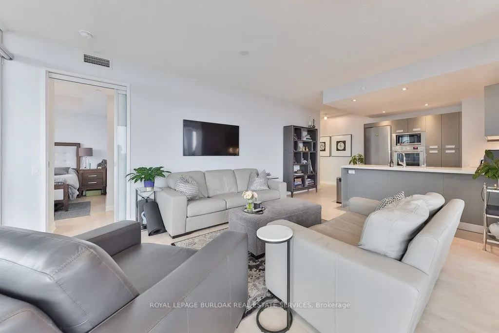 88 Park Lawn Road, #1511