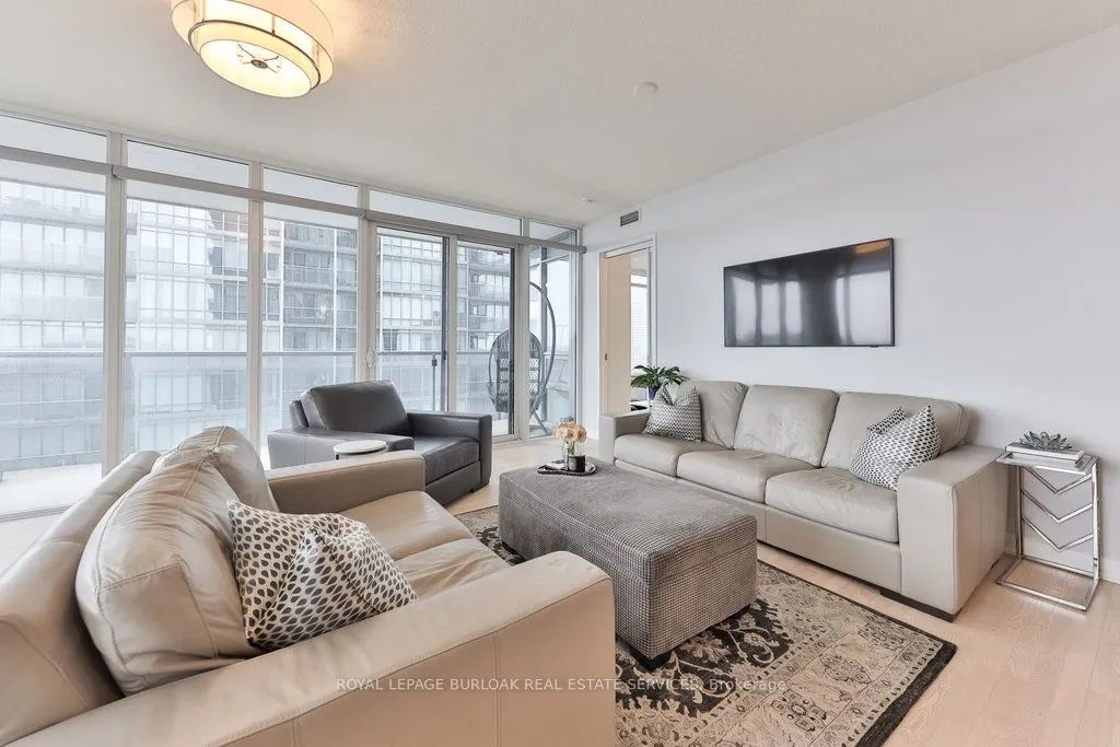 88 Park Lawn Road, #1511