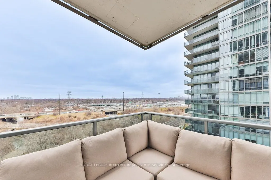88 Park Lawn Road, #1511