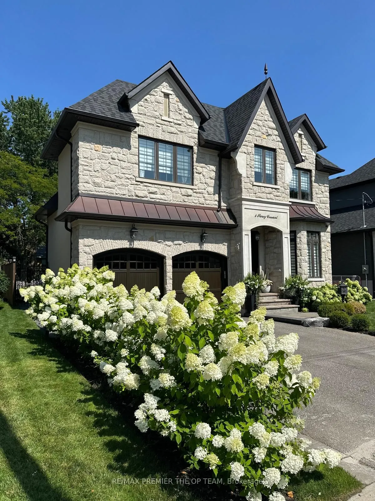 5 Storey Crescent