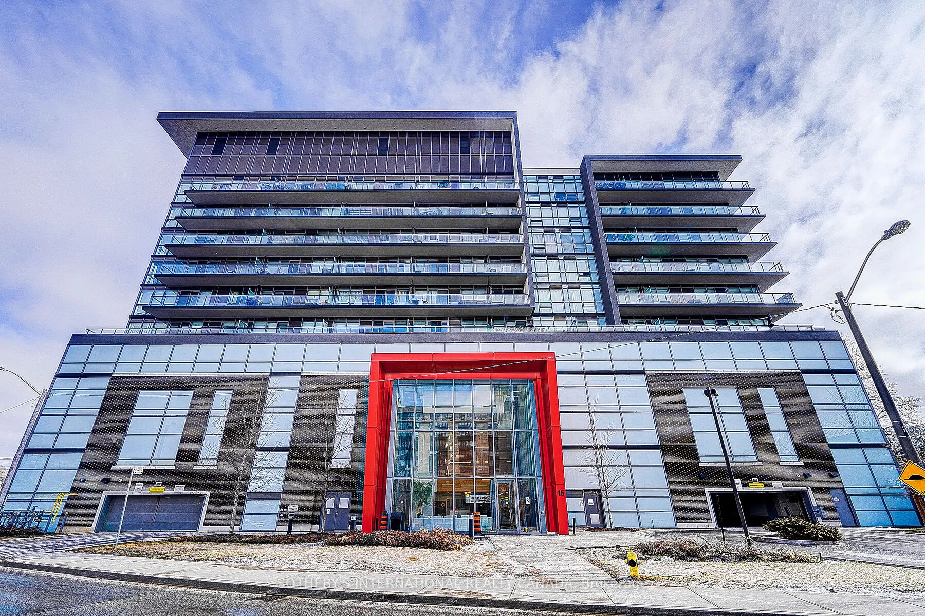 15 James Finlay Way, #712