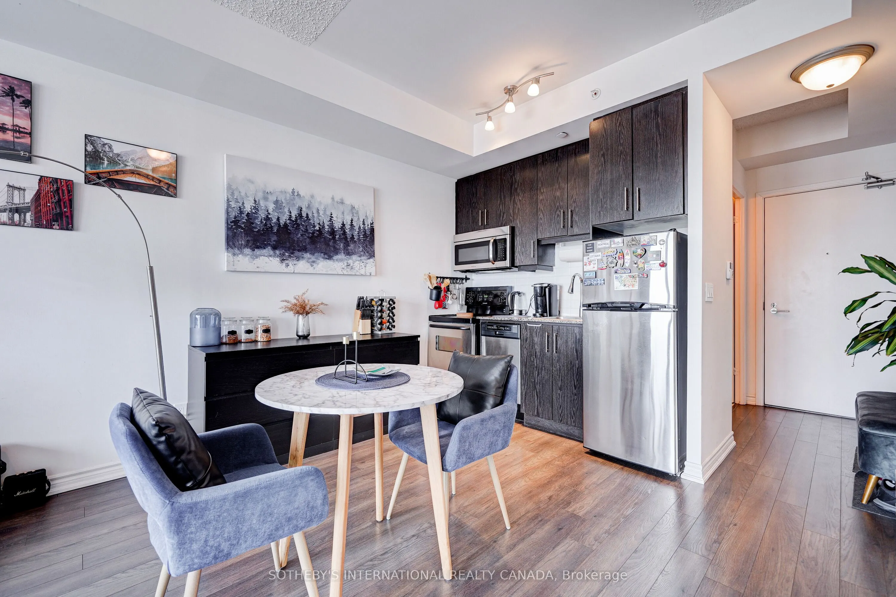 15 James Finlay Way, #712