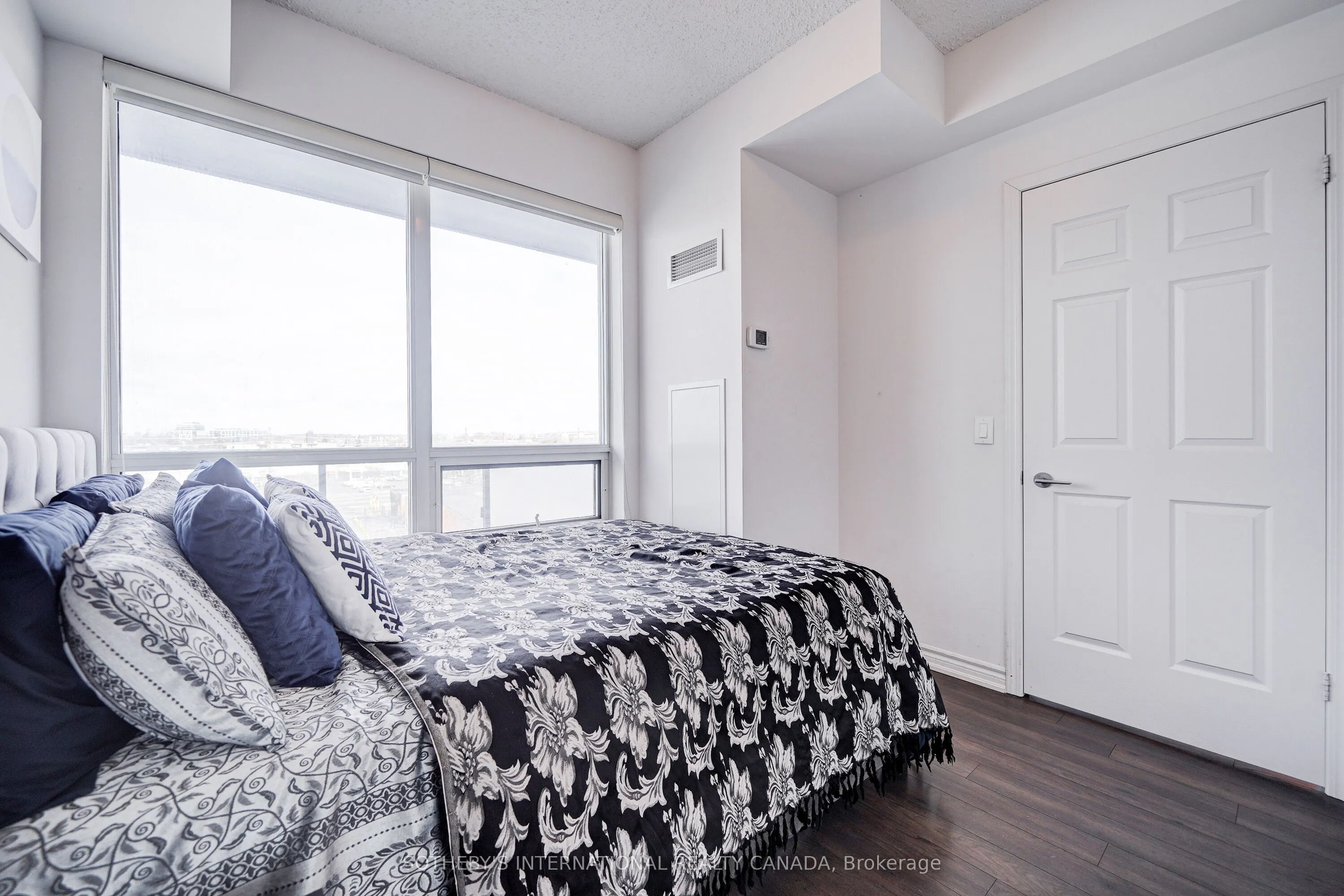 15 James Finlay Way, #712
