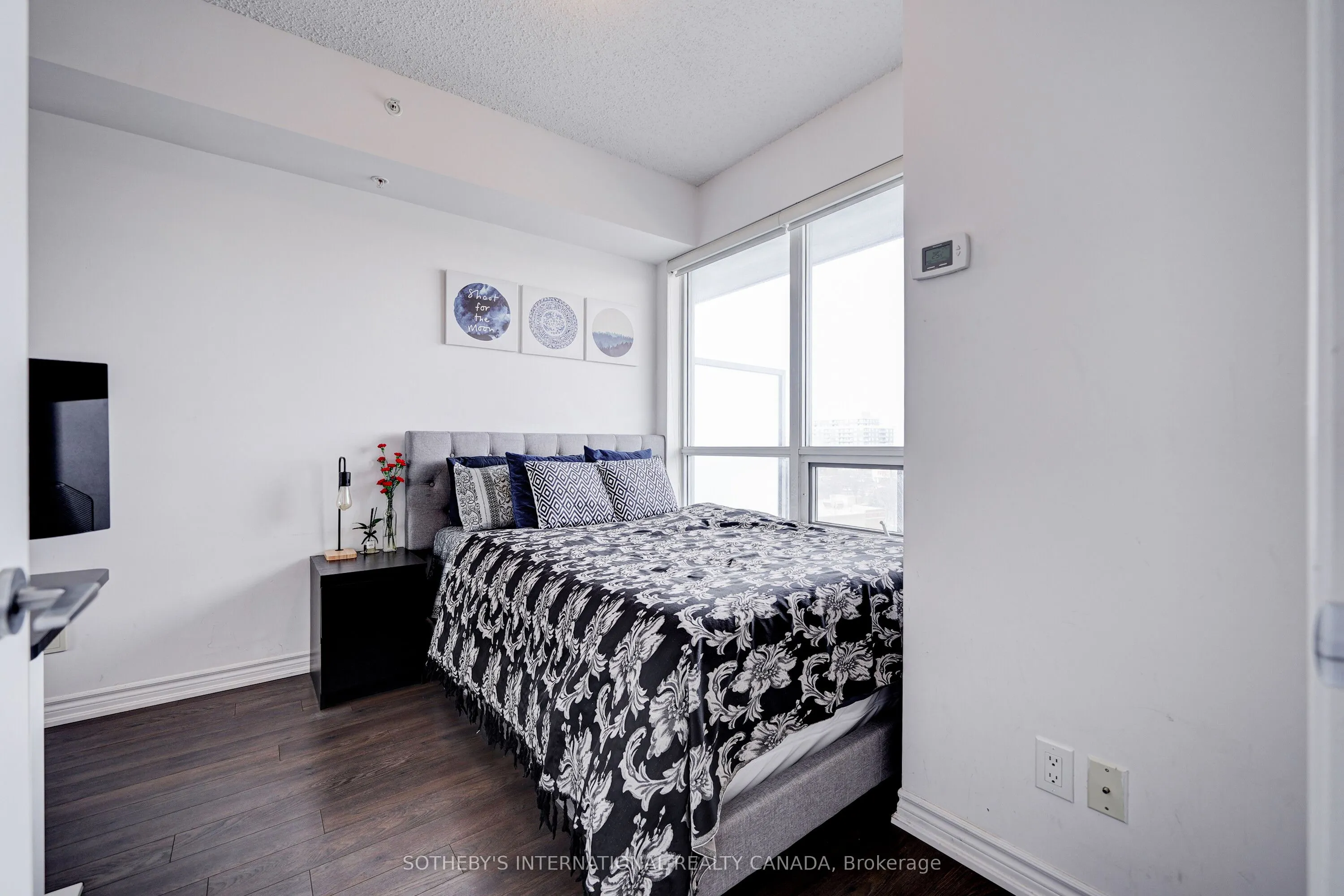 15 James Finlay Way, #712