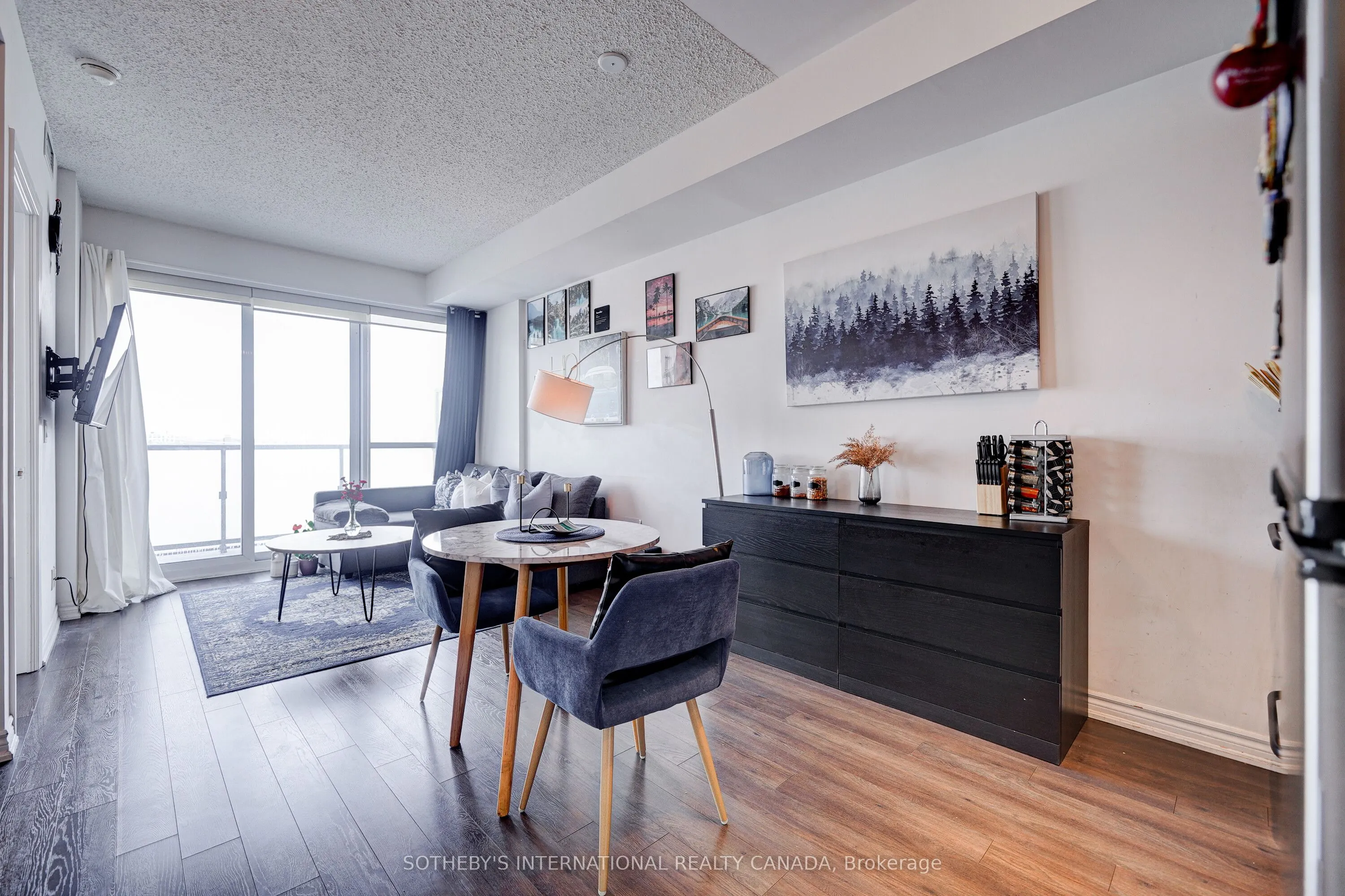 15 James Finlay Way, #712