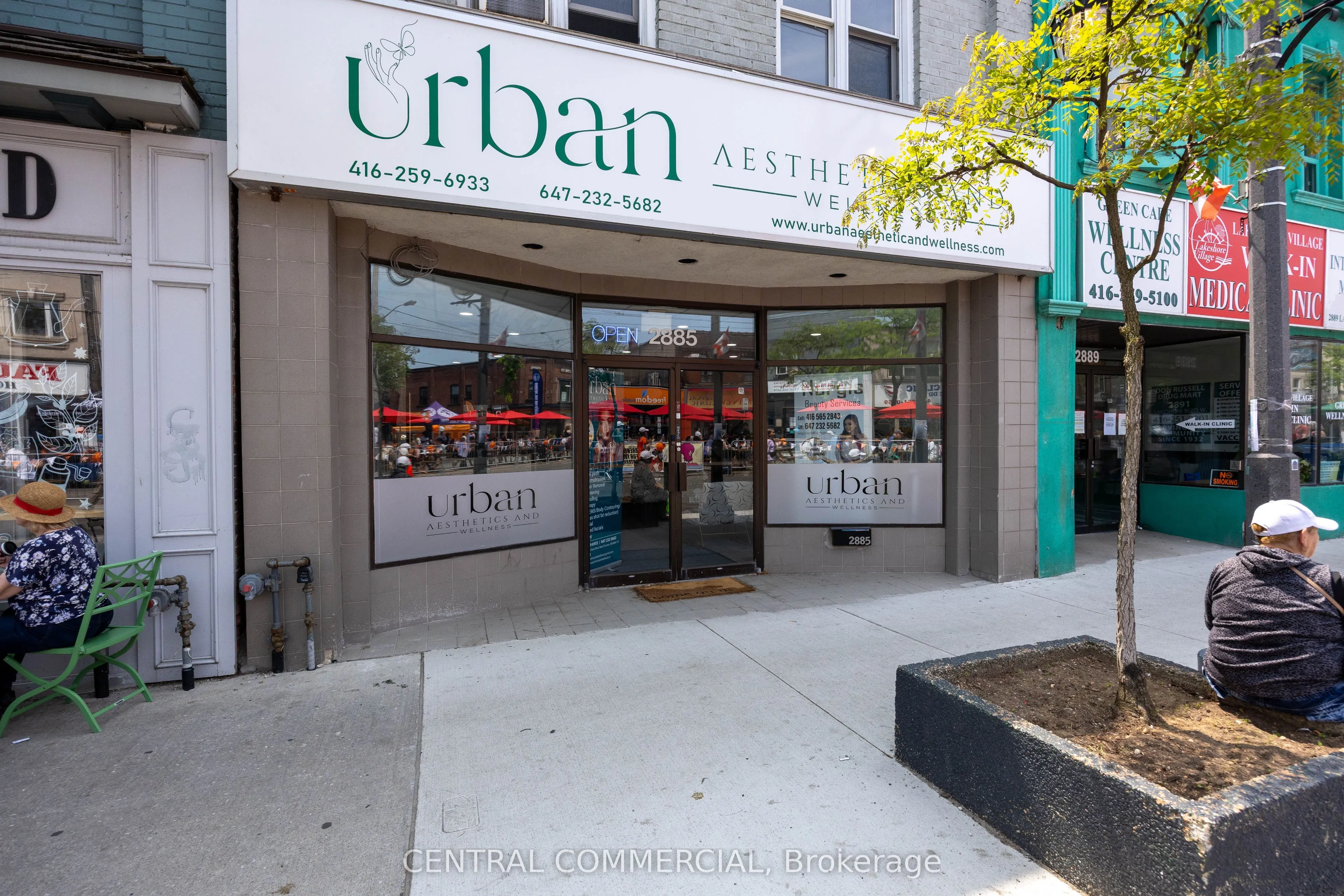 2885 lake shore Boulevard W