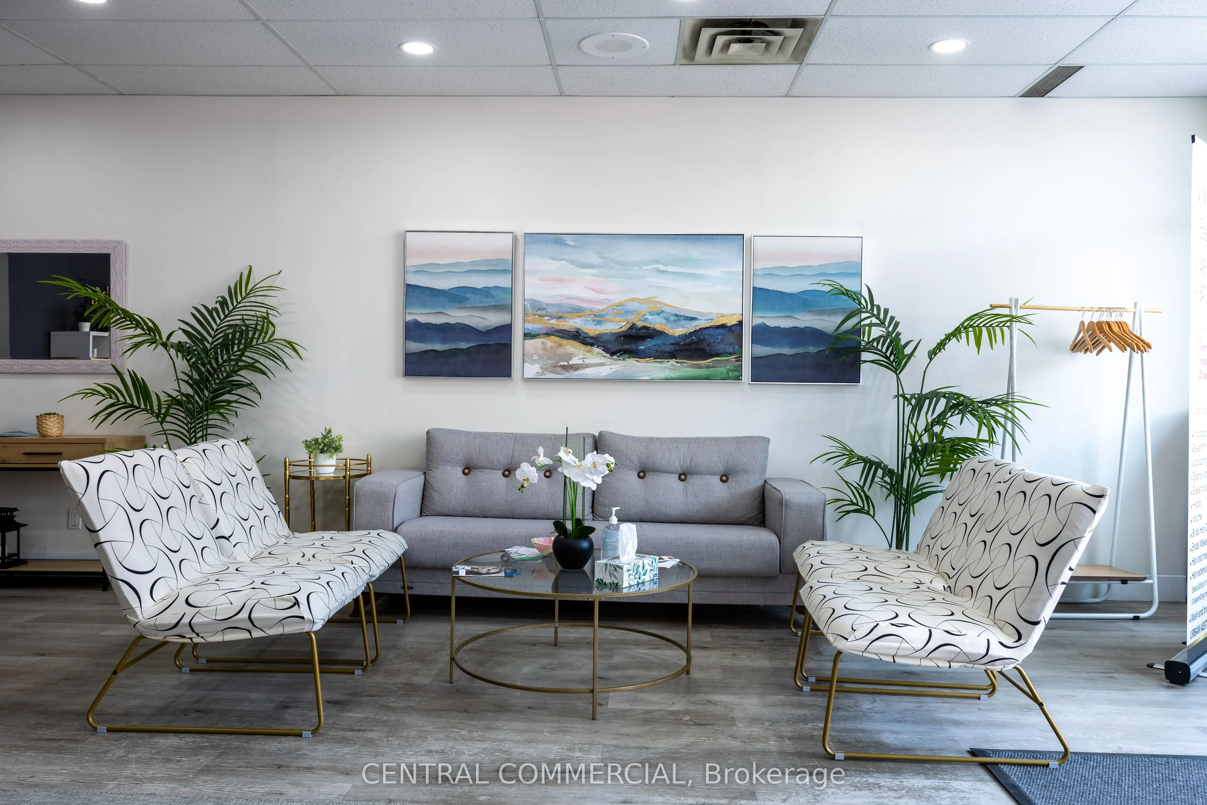 2885 lake shore Boulevard W