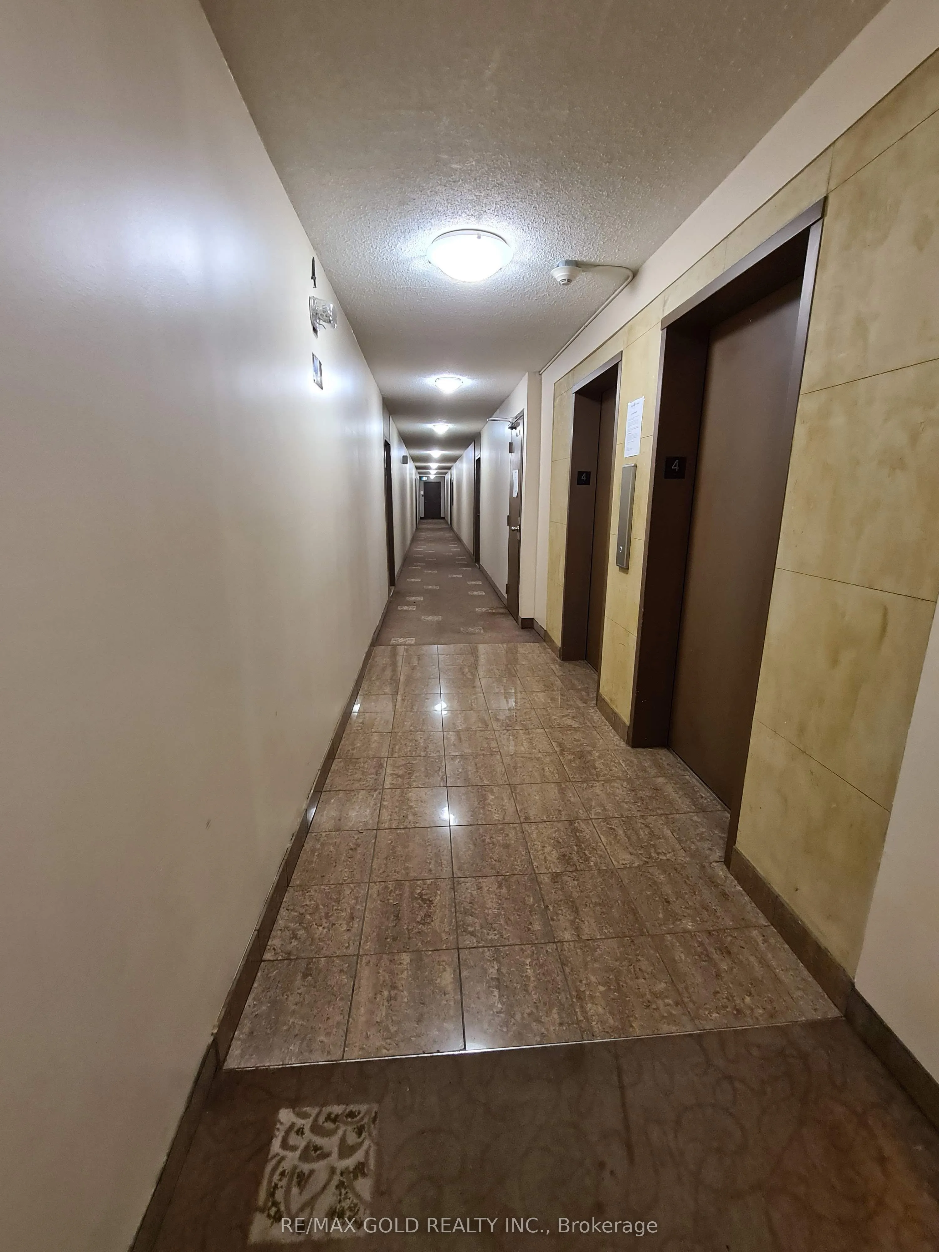 335 Driftwood Avenue, #405