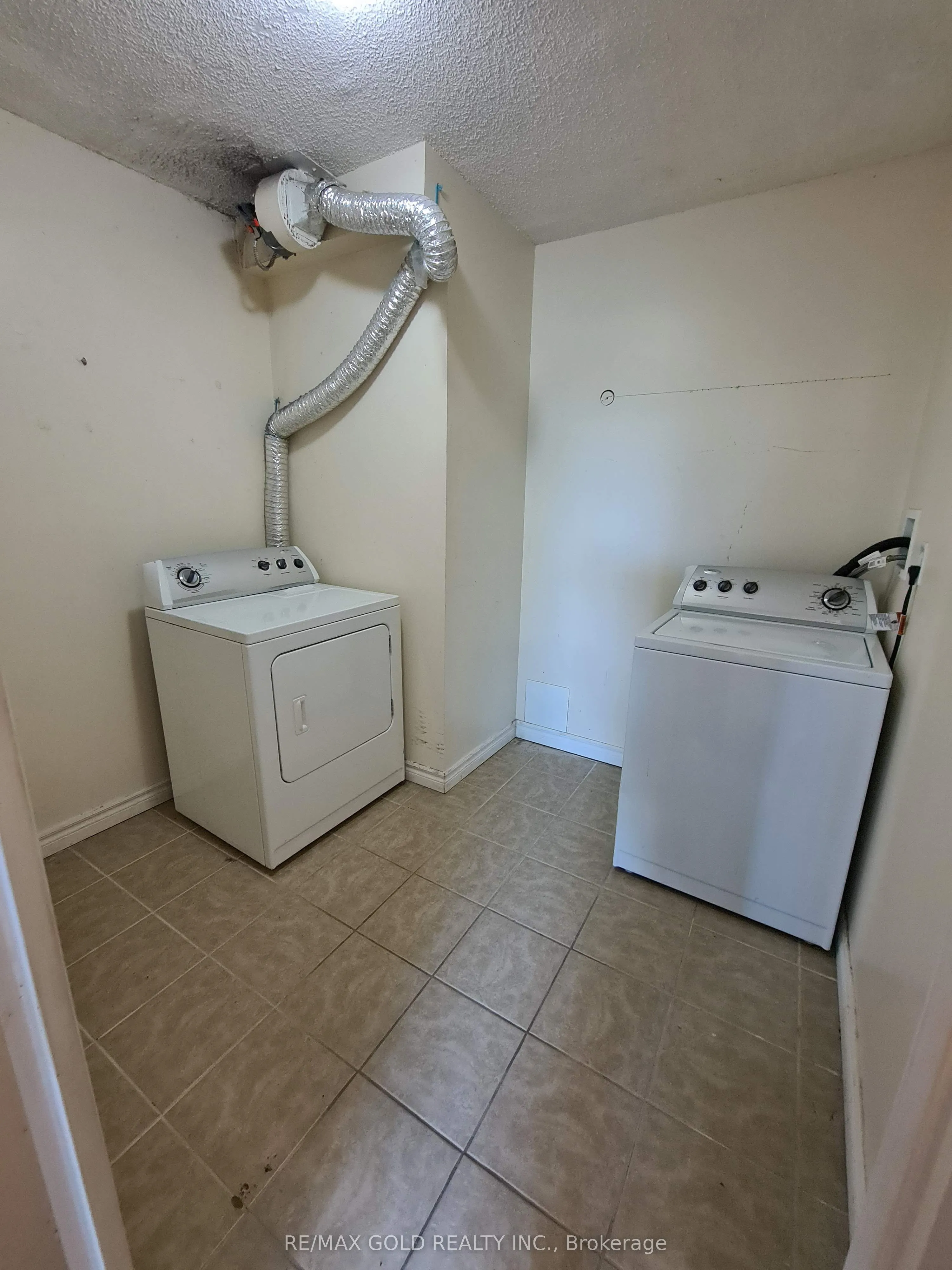 335 Driftwood Avenue, #405