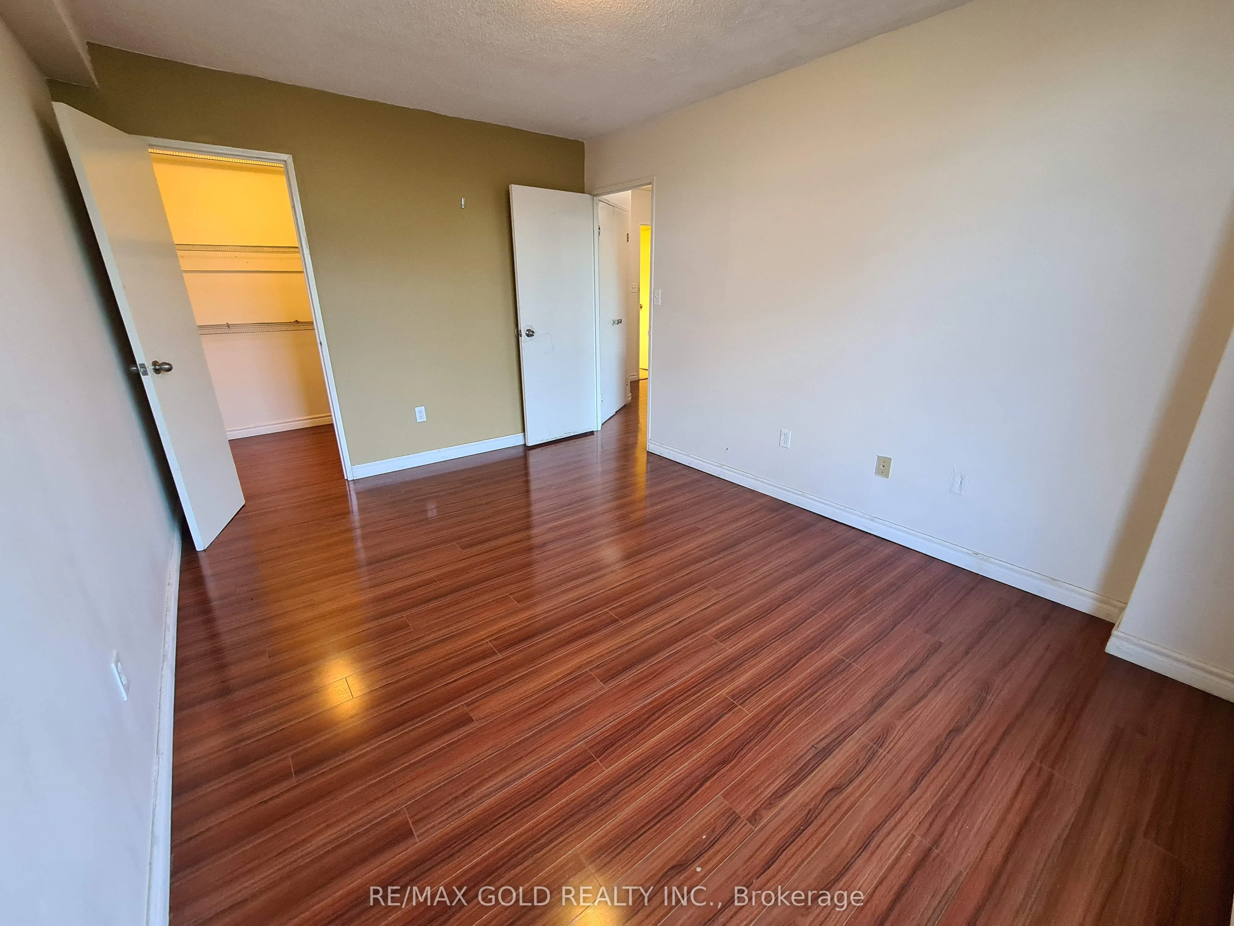 335 Driftwood Avenue, #405