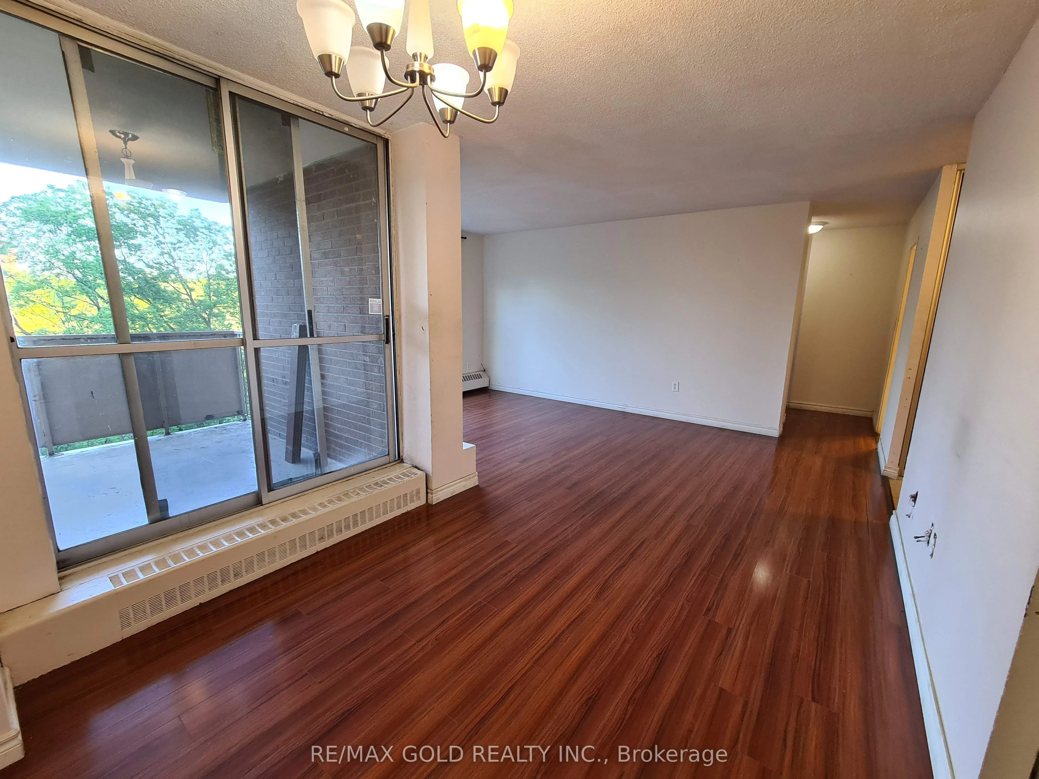 335 Driftwood Avenue, #405