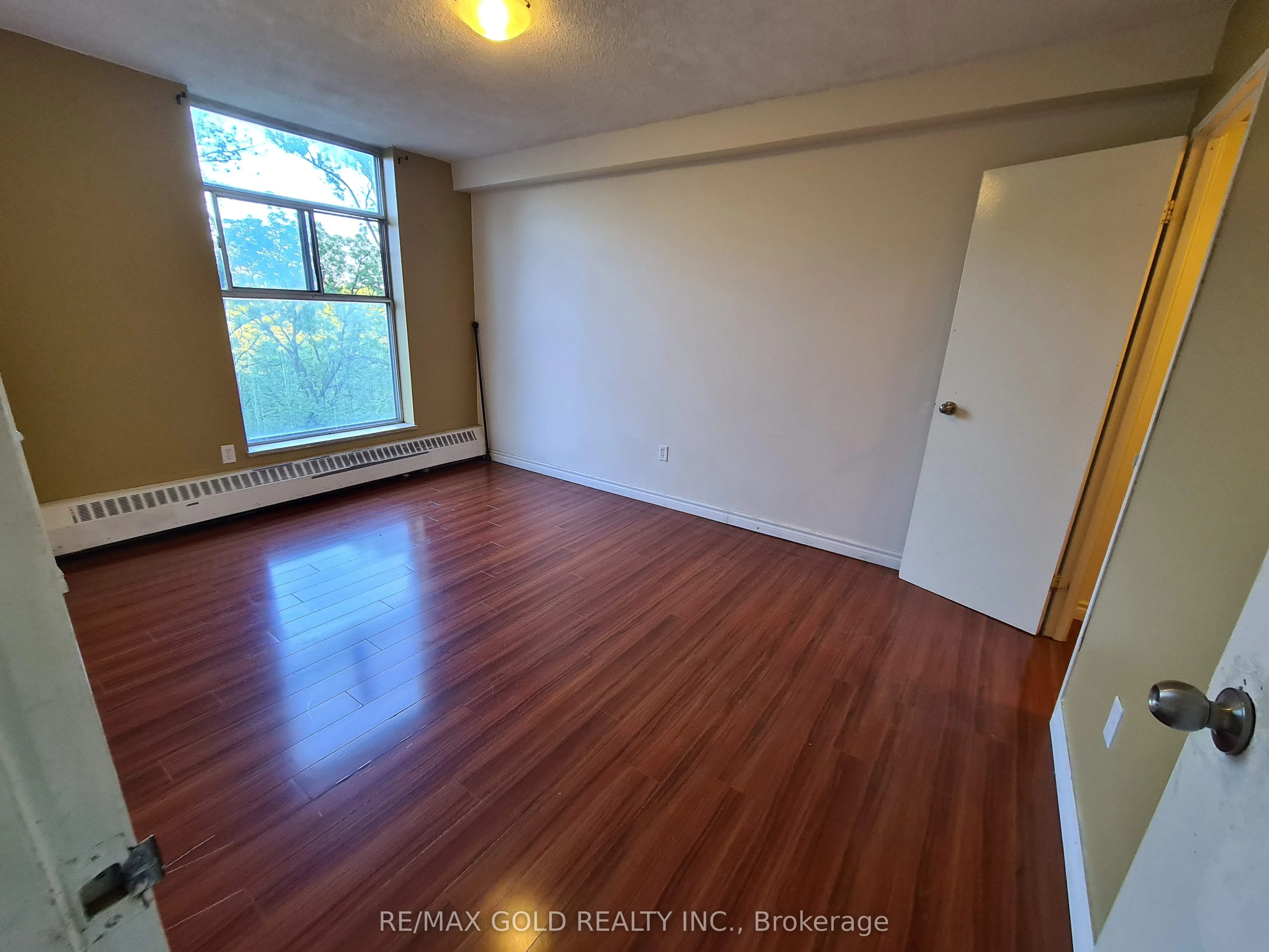 335 Driftwood Avenue, #405