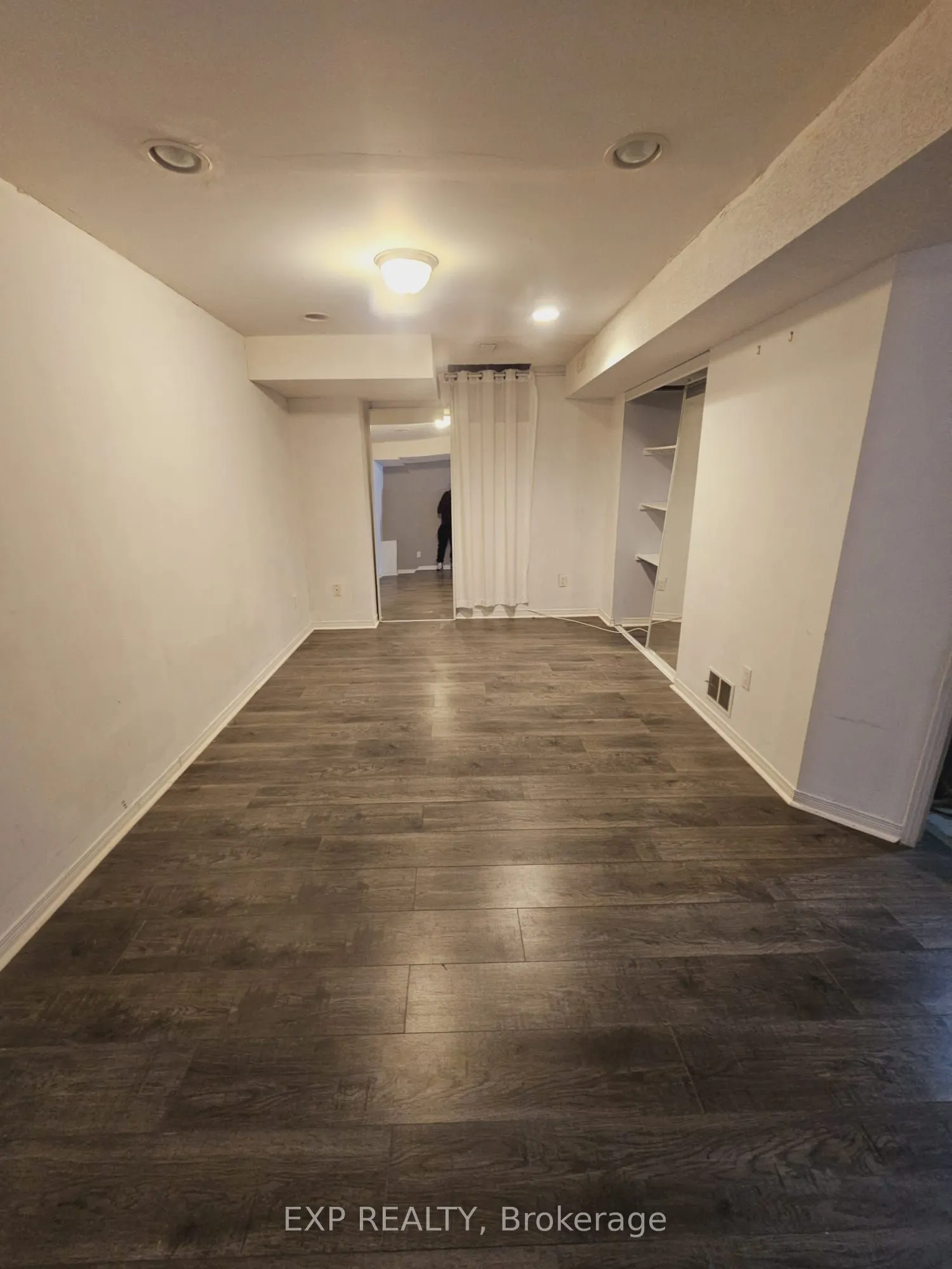 5950 Glen Erin Drive, #4