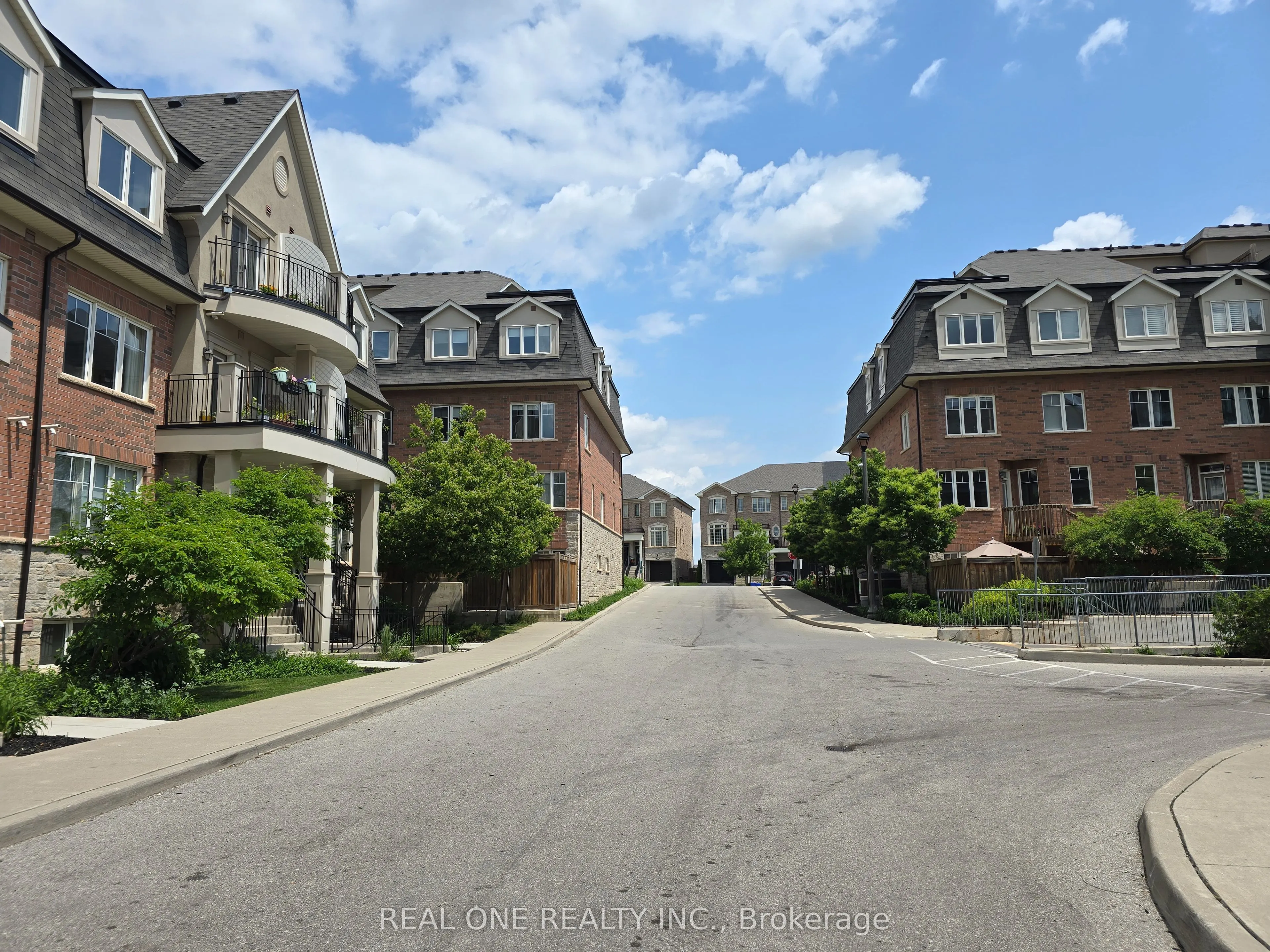 2420 Baronwood Dr Drive, #12-02