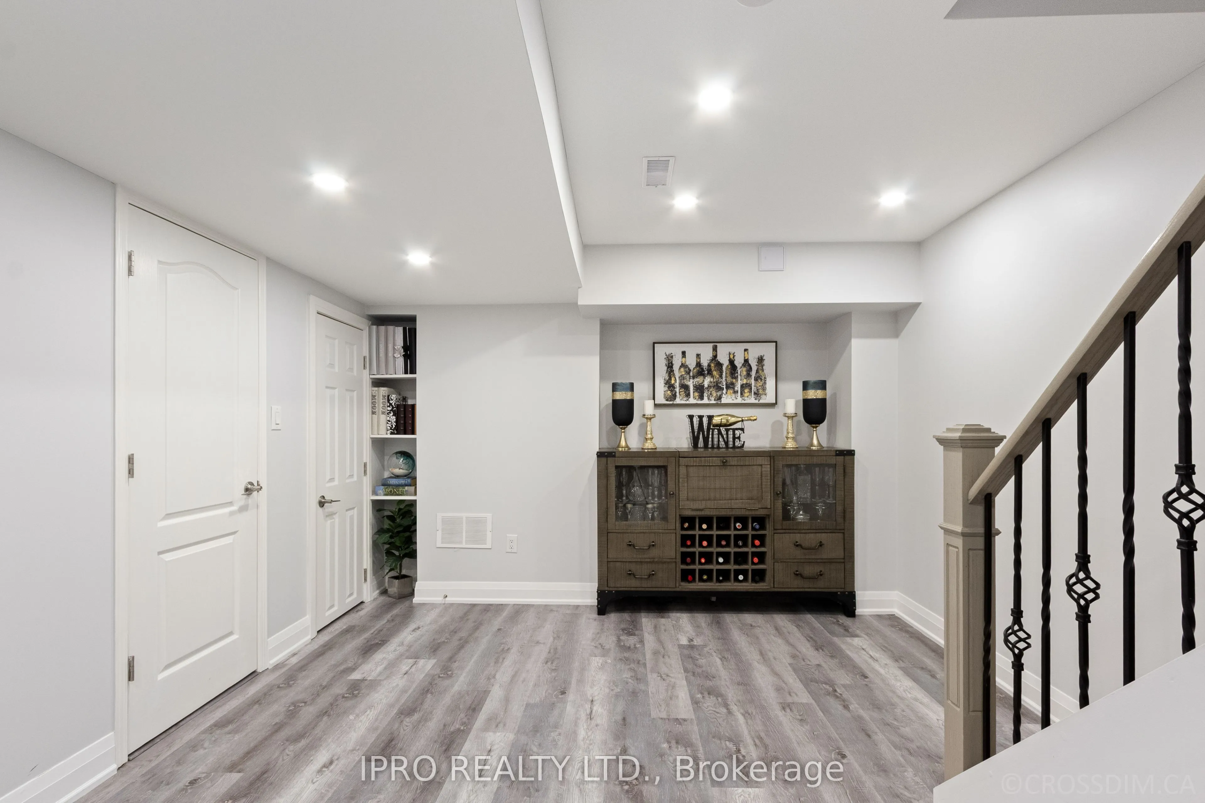 3814 Ridgepoint Way