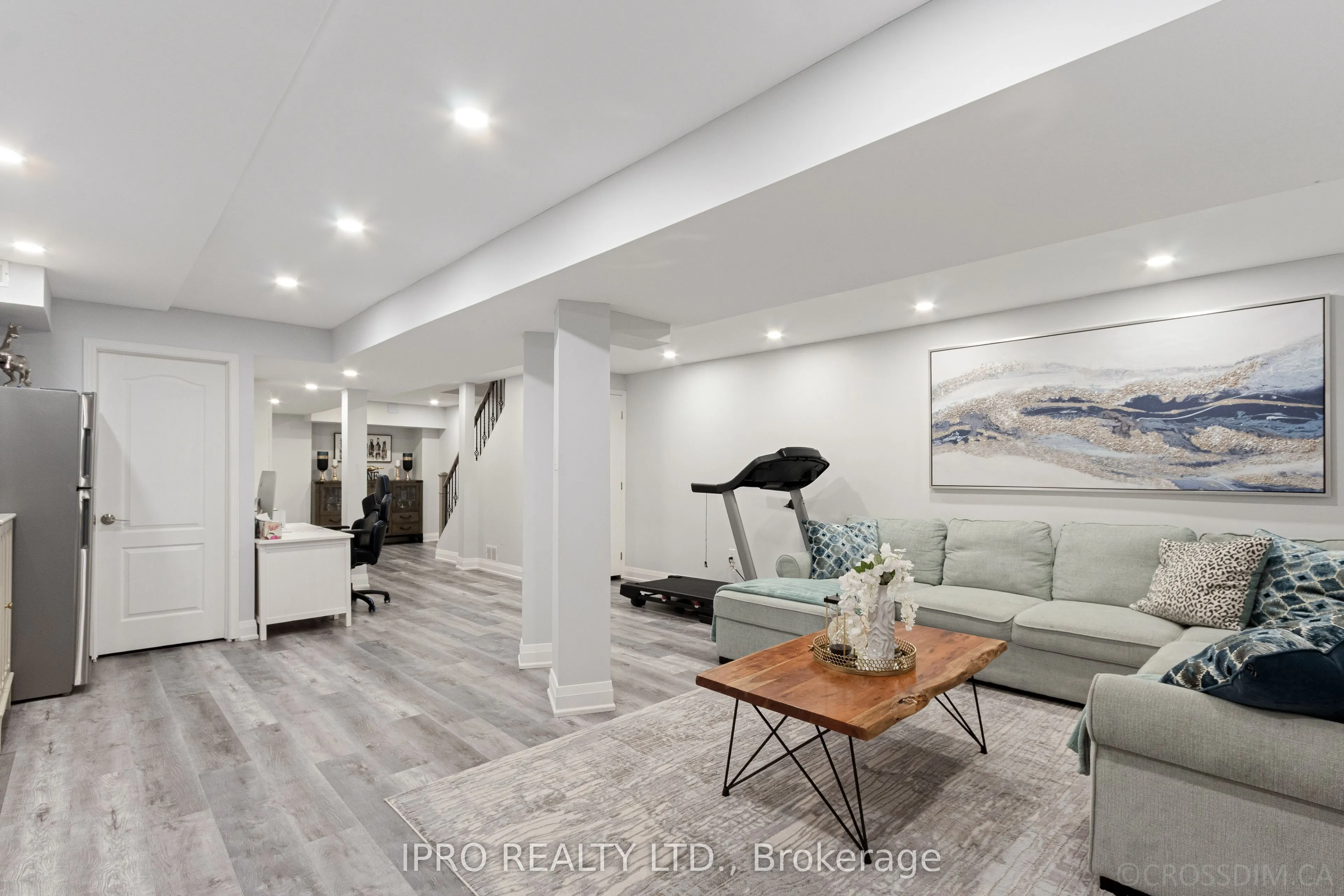 3814 Ridgepoint Way